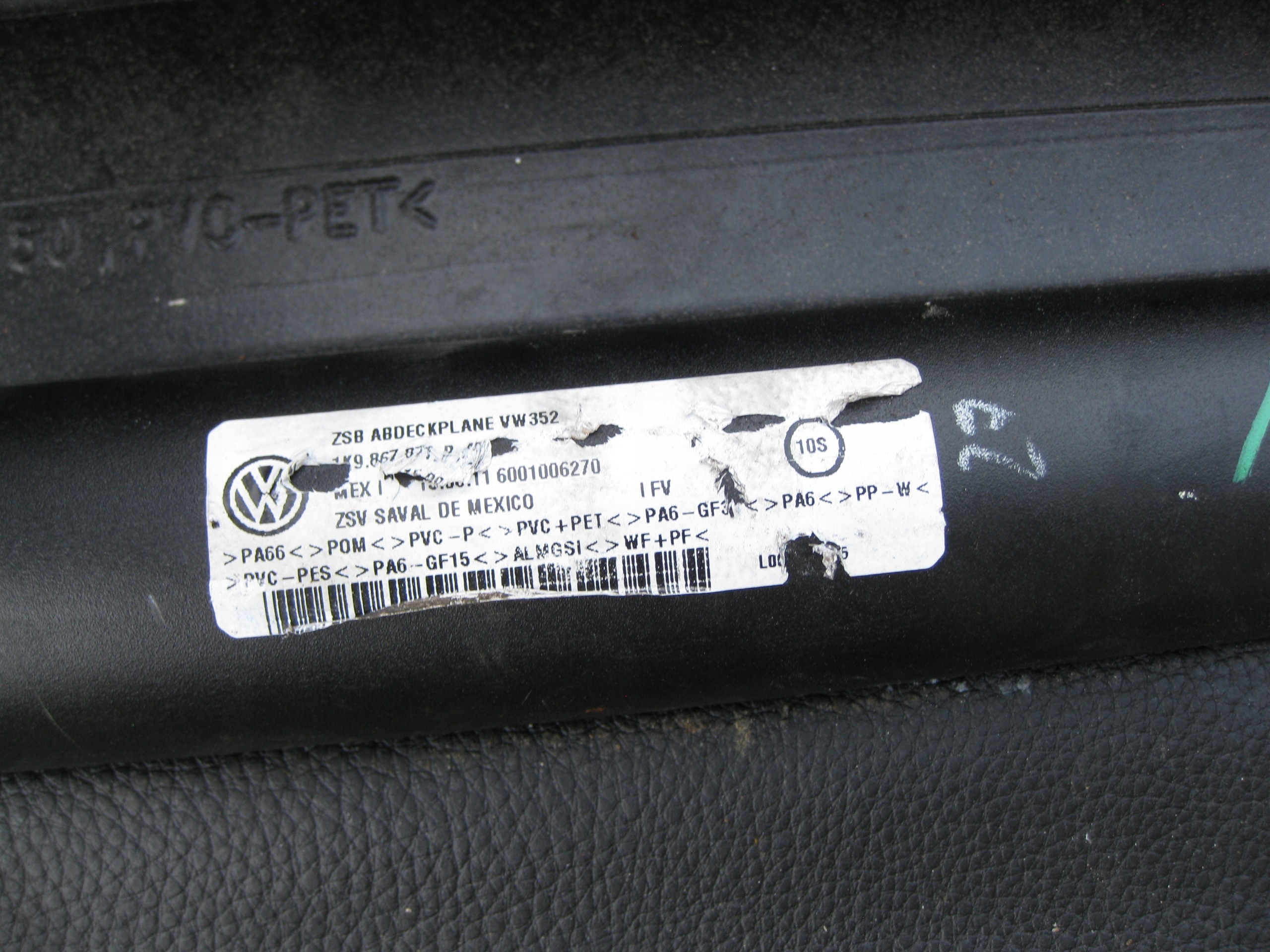VW GOLF VI KOMBI 11R blinds boot 1K9867871B