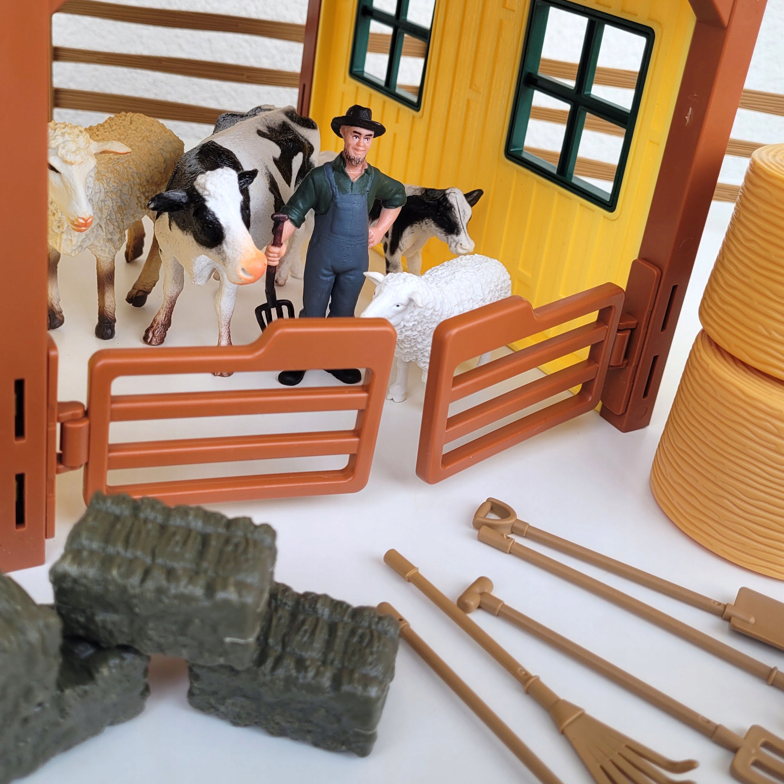 XXL WIELKI ZESTAW STAJNIA FARMA ROLNIK GOSPODYNI ZAGRODA ZWIERZĘTA EAN (GTIN) 5906076285585