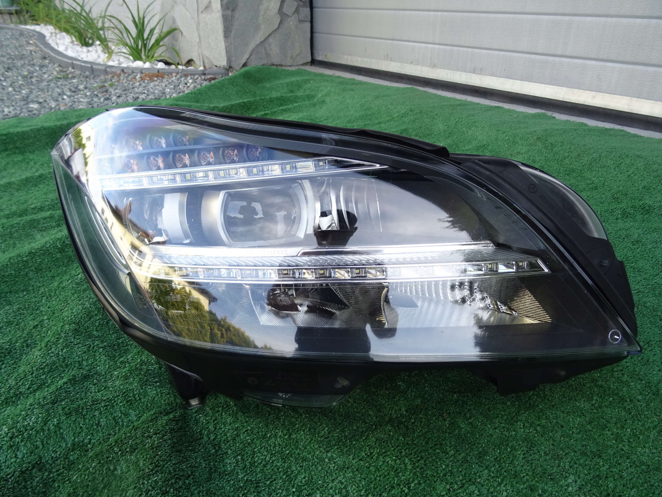 фара правая MERCEDES CLS II W218 led европа