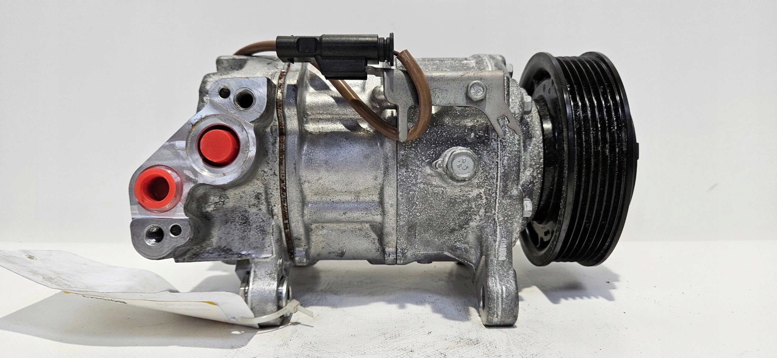 compressor; of the air conditioning BMW OE 9482996-02
