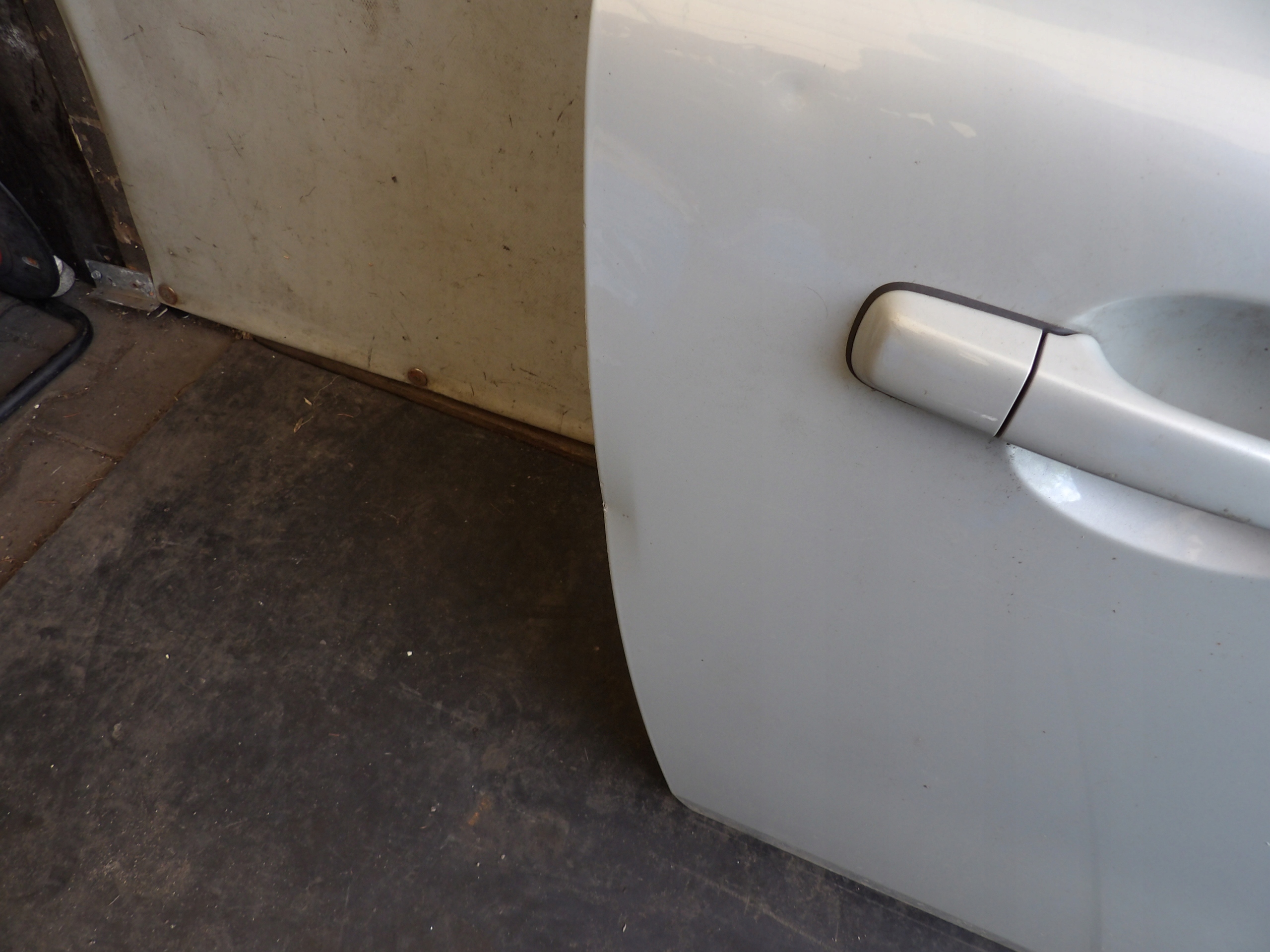 Volvo C30 door front right 3d 481-16