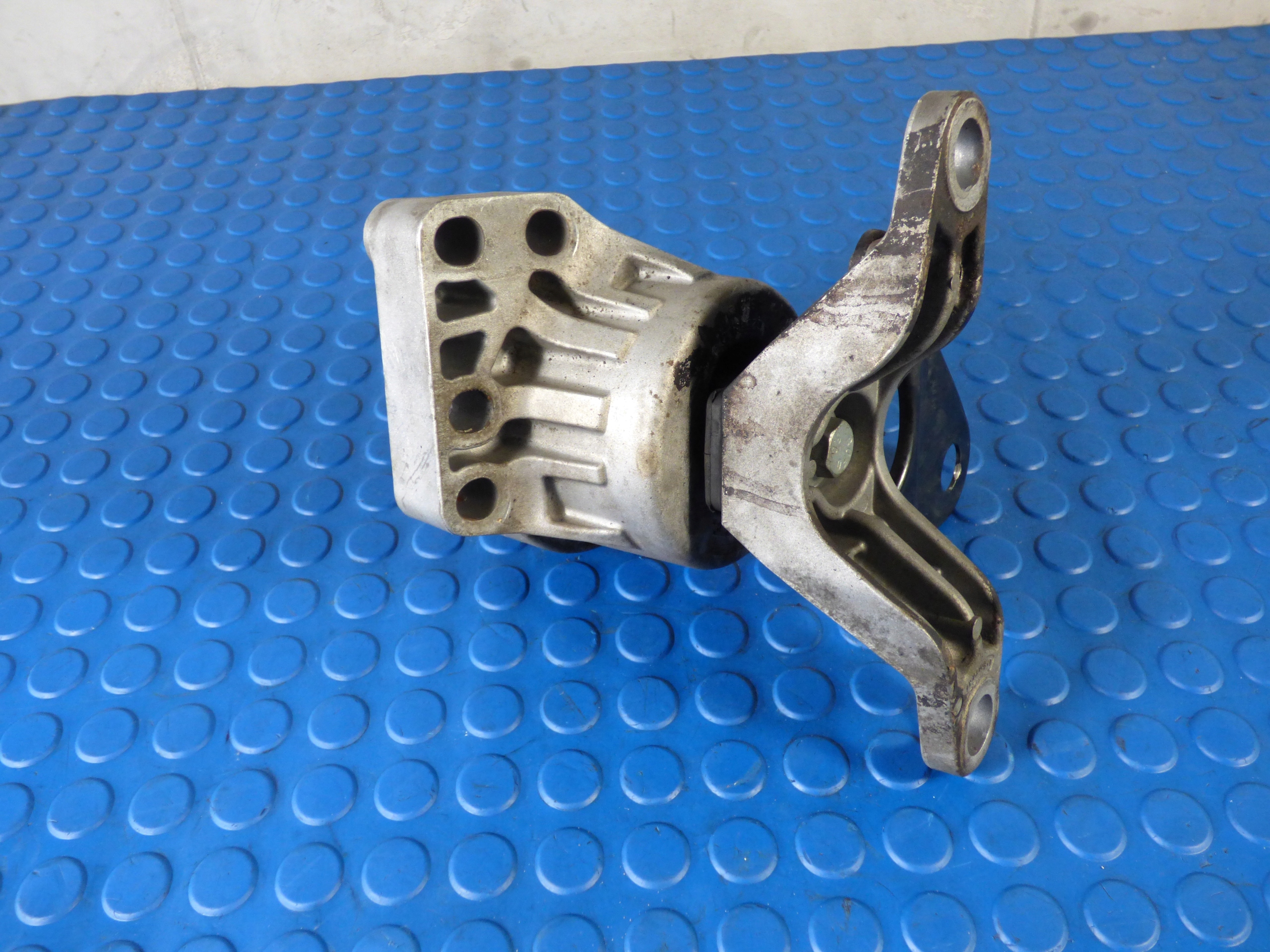 holder engine mount stBDB VOLVO S60 II V60 II 2.0B