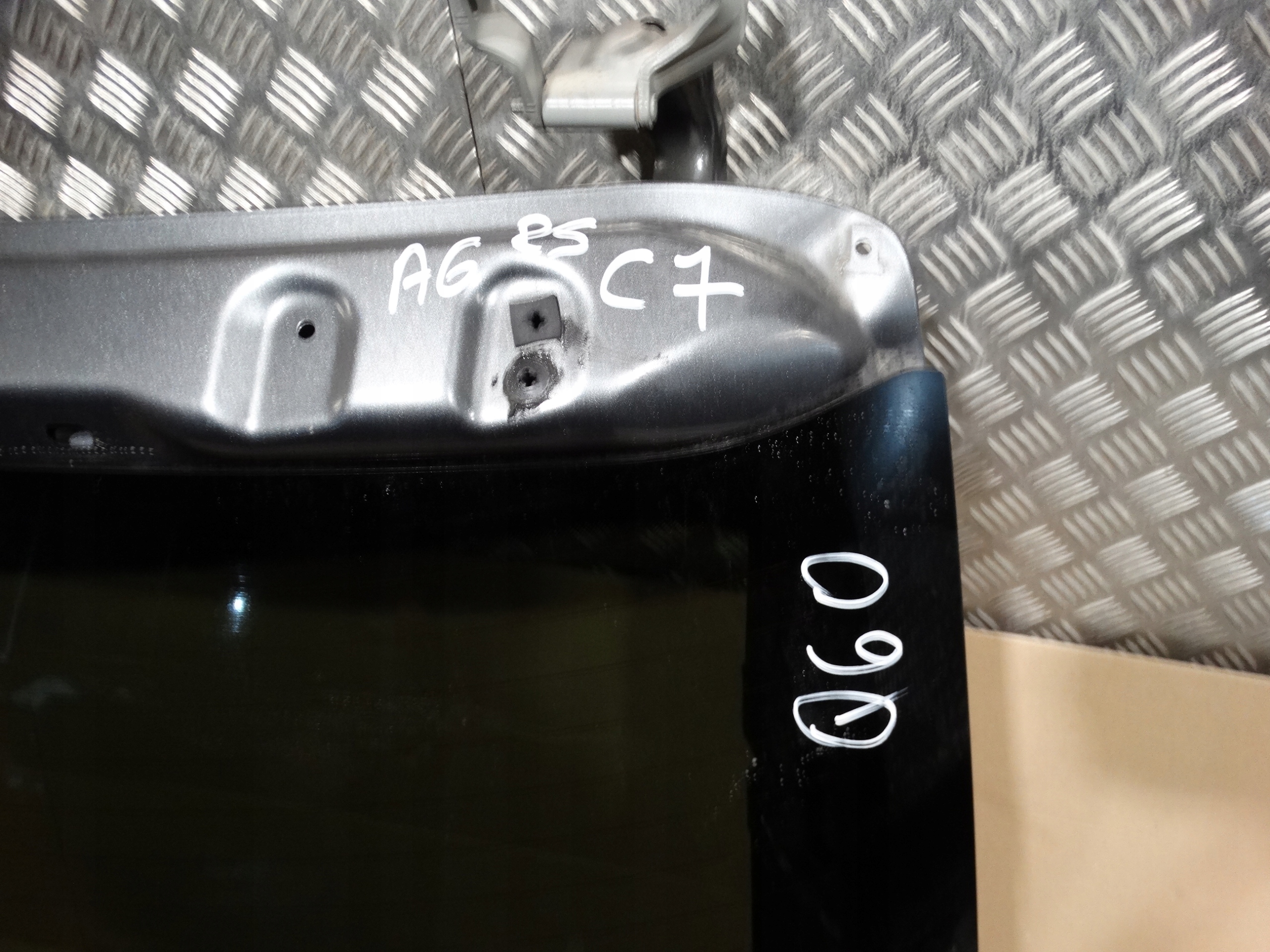 IDEALNA KPL. boot doors AUDI A6 C7 AVANT 1