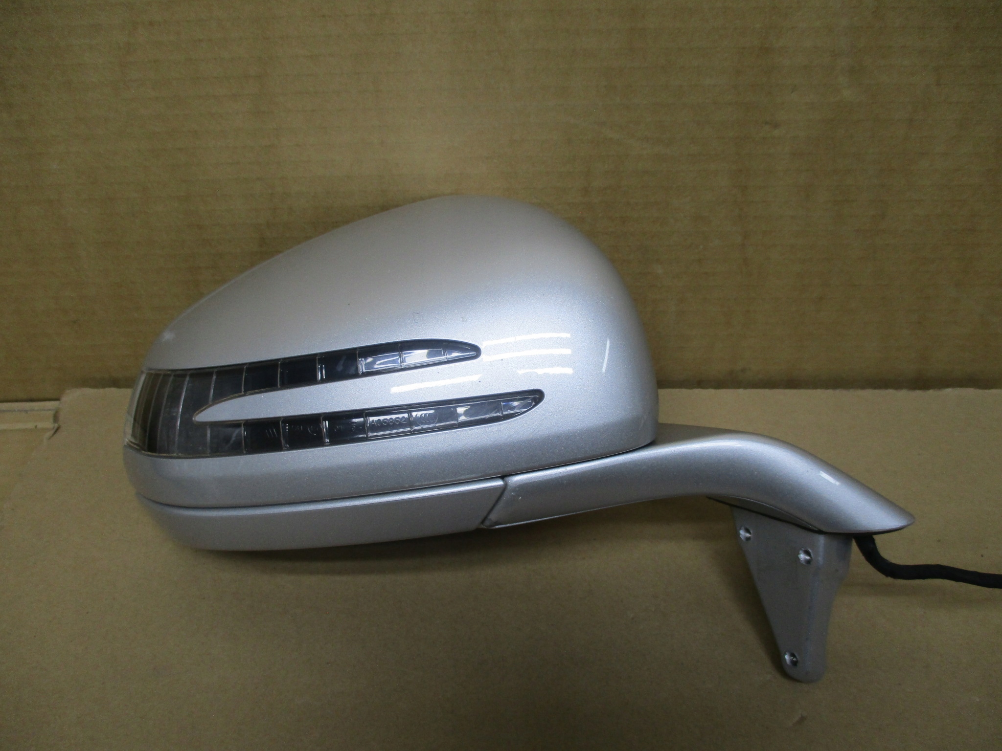 LUSTERKO PRAWE MERCEDES SLS AMG W197 R197 / 11PIN