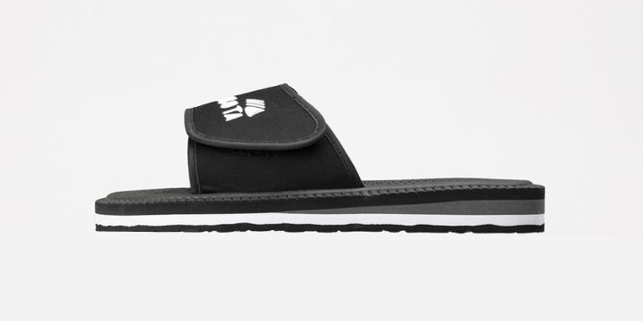 KLAPKI PIANKOWE DAMSKIE 36 CZARNE KUBOTA RZEP LEKKIE SPORTOWE 36 Kolor czarny