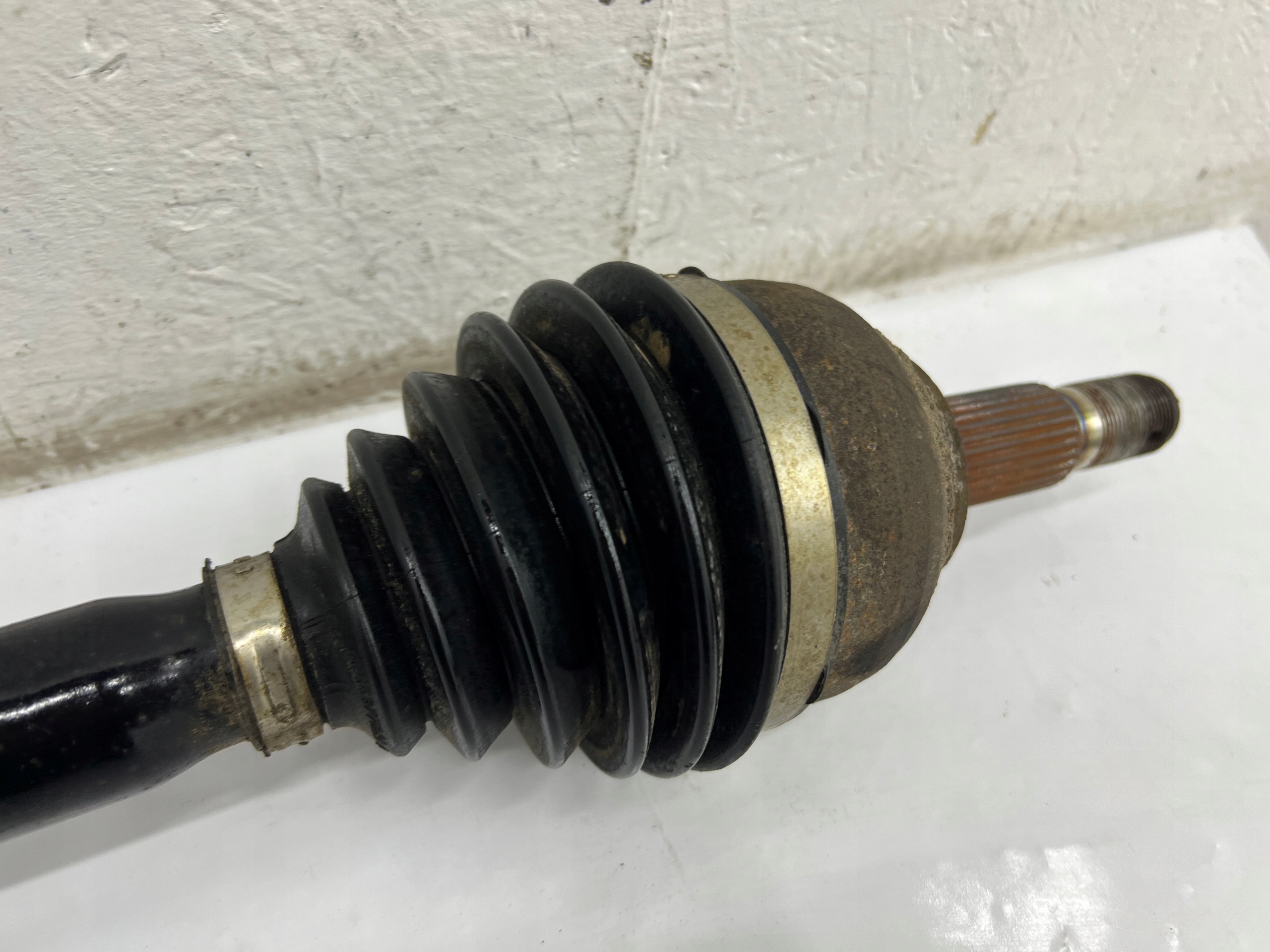 semi-axis left PROACE JUMPY EPERT III VIVARO C 1.5 HDI 9820048180 20R