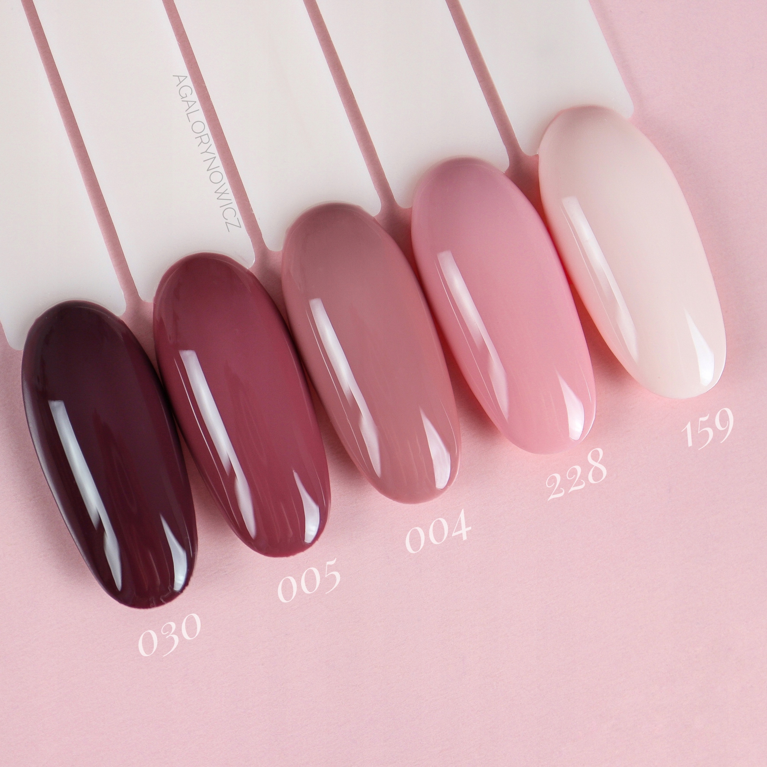 005 SEMILAC LAKIER HYBRYDOWY BERRY NUDE 7ML Marka Semilac