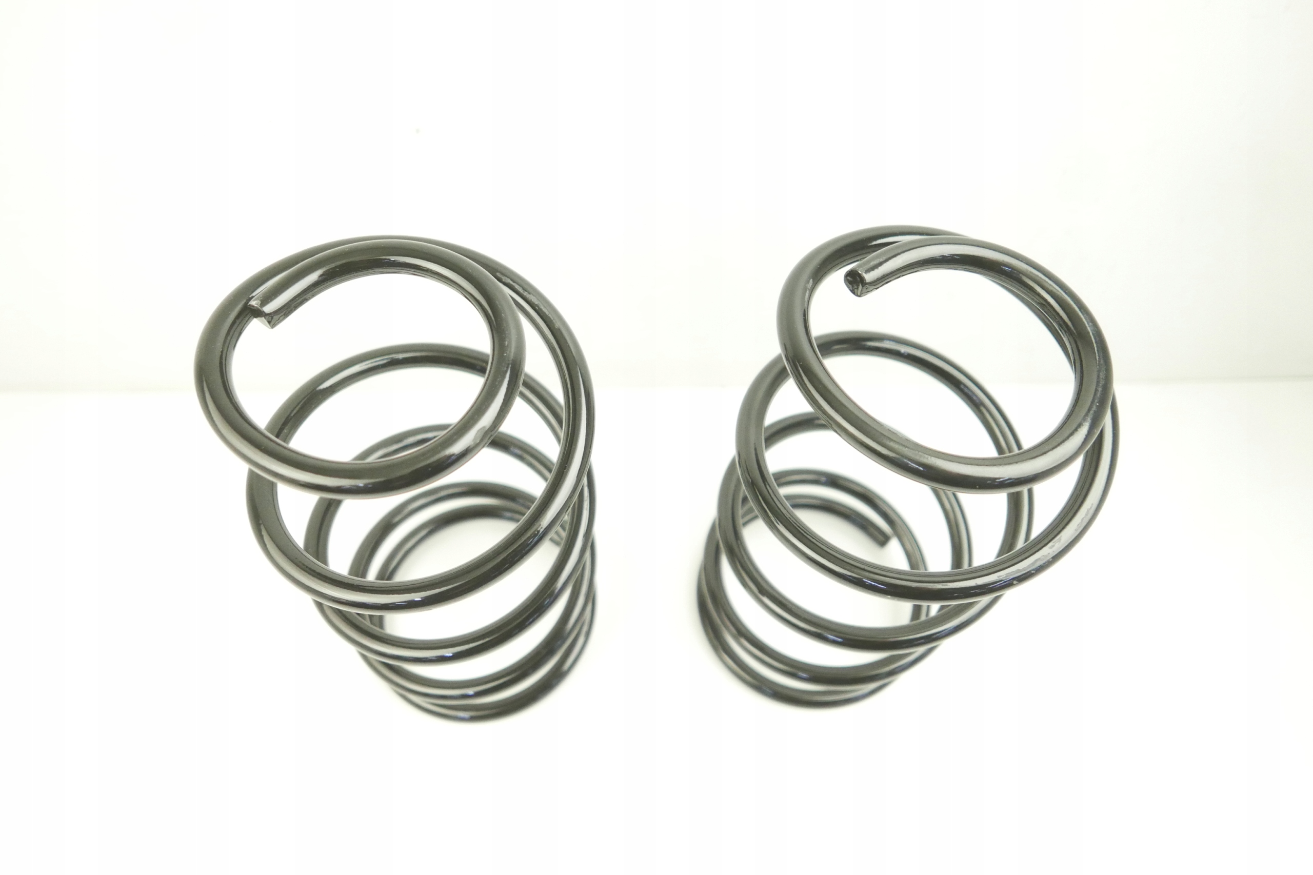 SPREZYNY ZAWIESZENIA PRZOD FORD C MAX 37 283681 Part number 37 283681