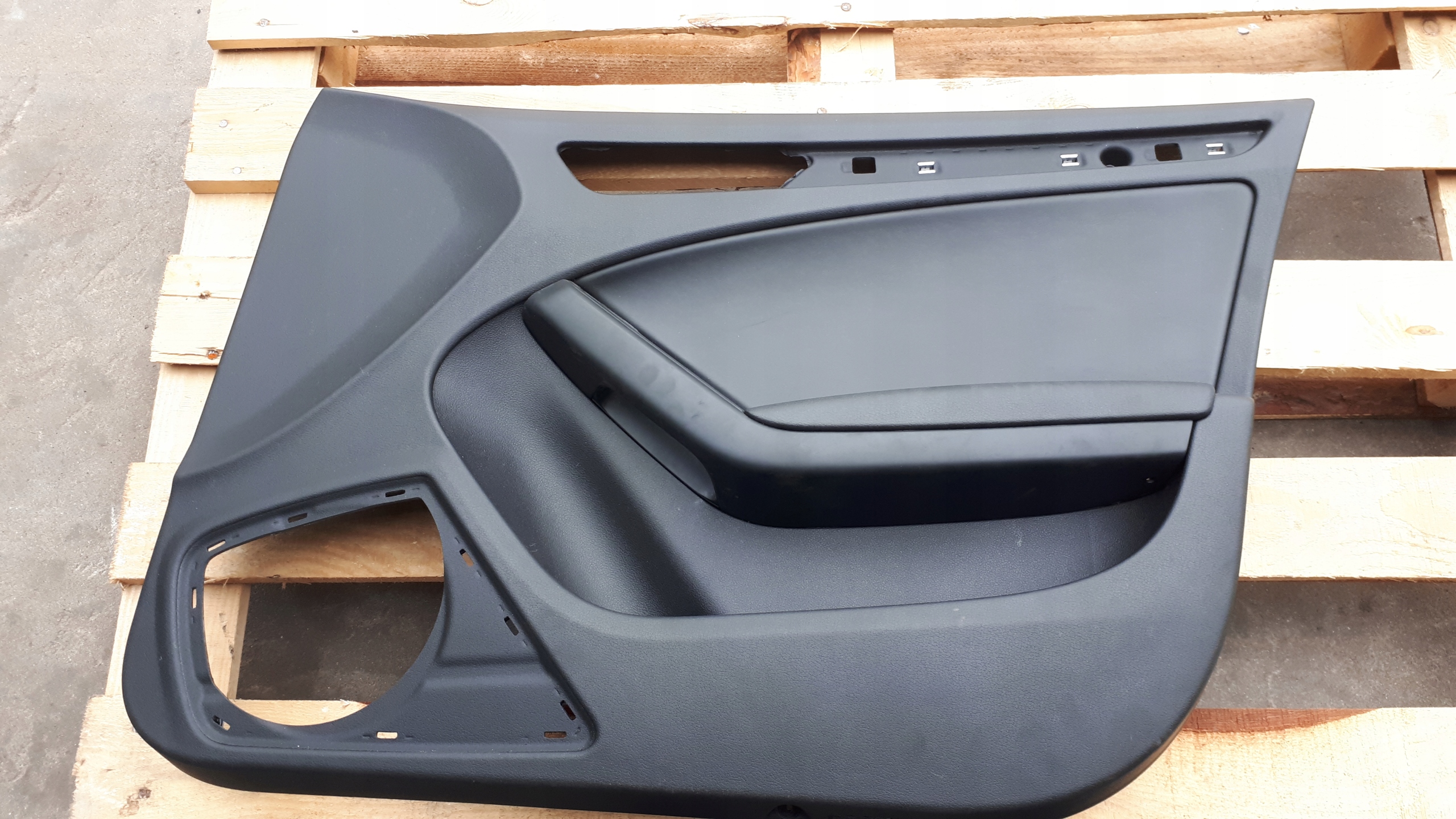 S4 B8 A4 side door right front leather EUROPA