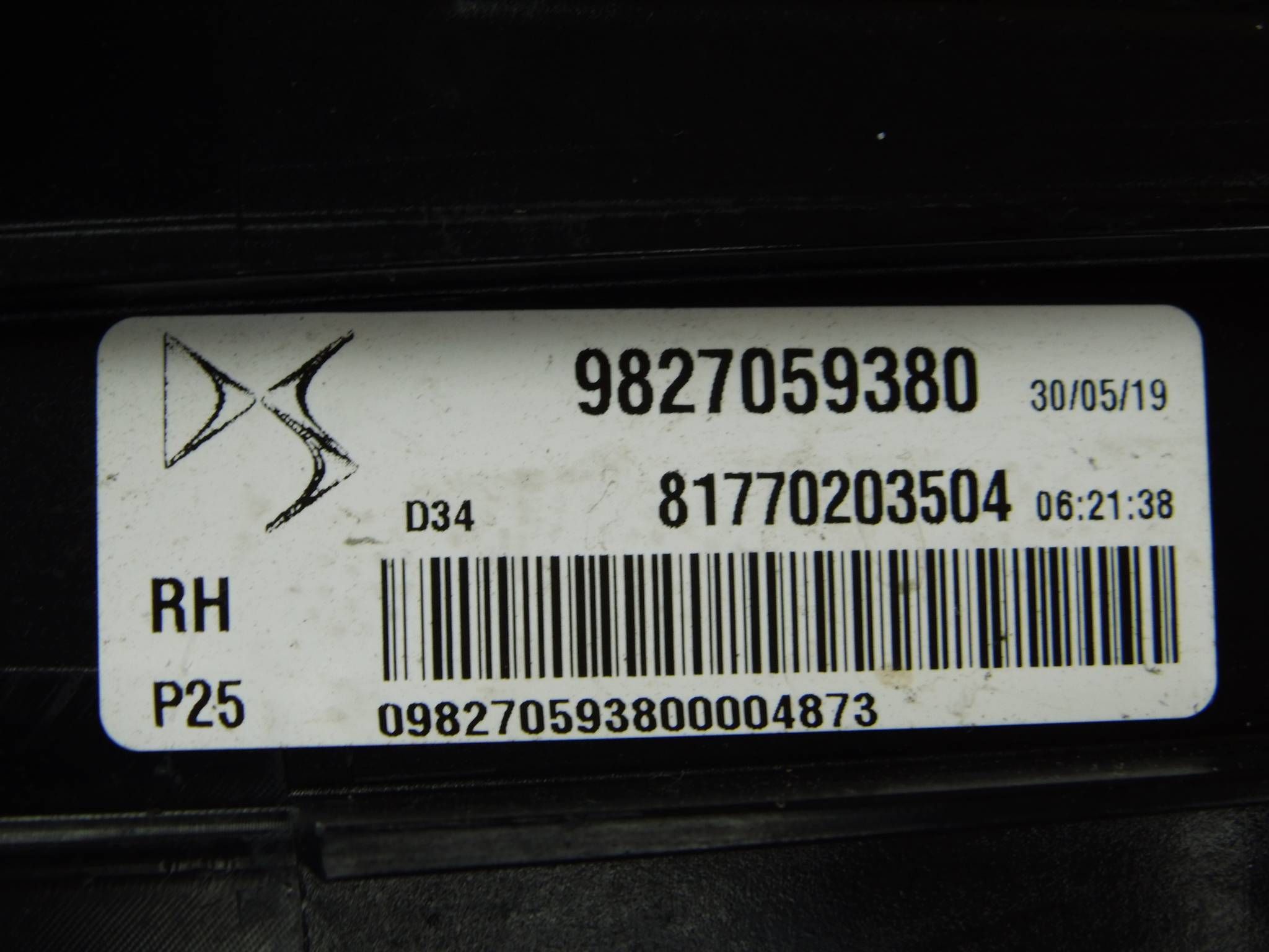 DS3 II Crossback 2019+ light right rear part rear 9827059380