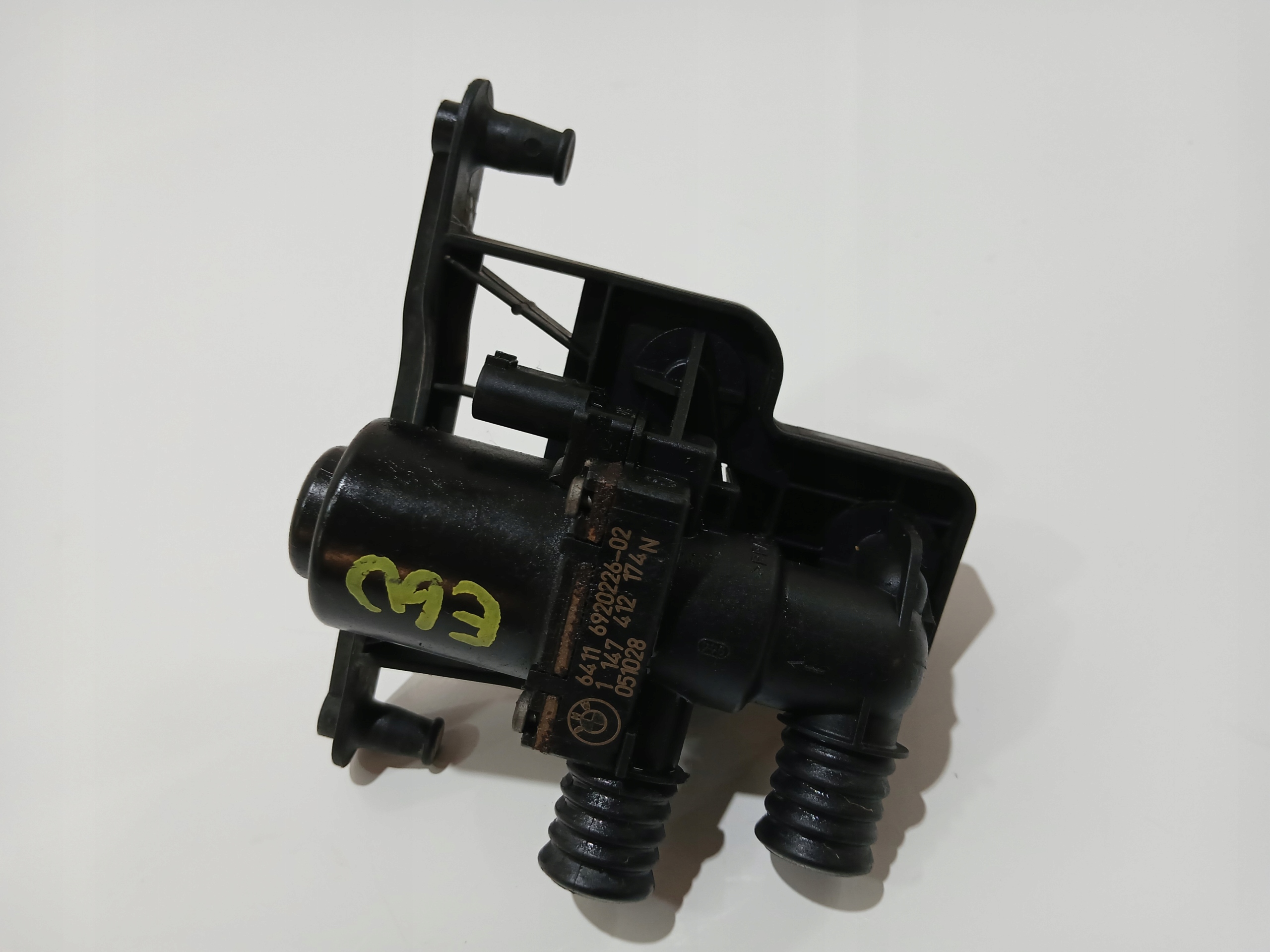 Électrovanne Pompe d’eau BMW E60 E61 OE 6920226 (4642348