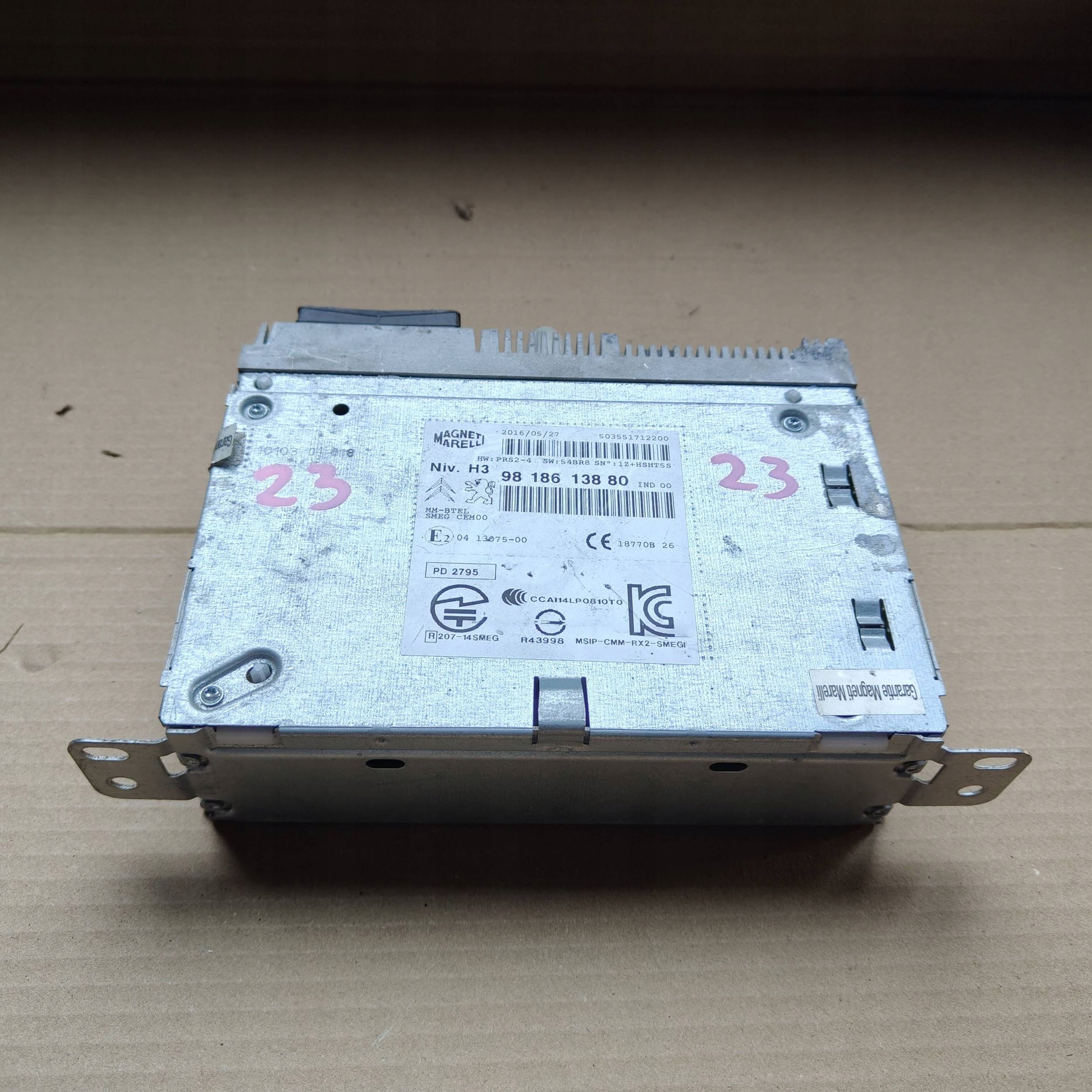 Stacja multimedialna Citroen C4 Cactus 9818613880