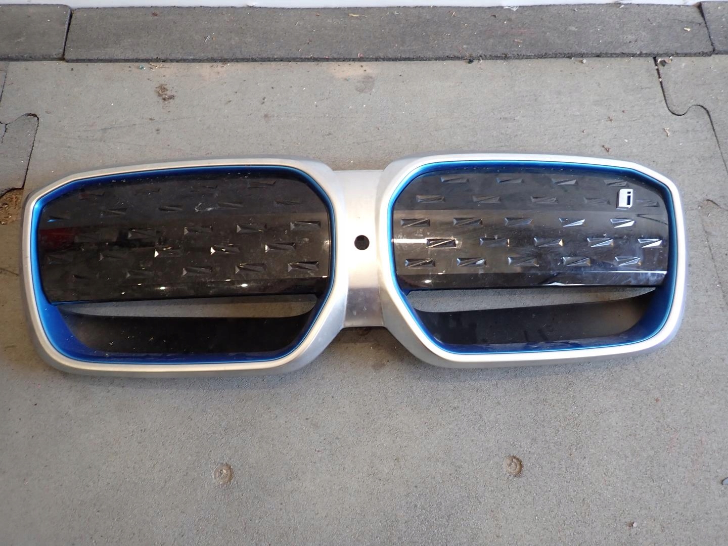 Grill BMW IX3 G08 2021- 9881798