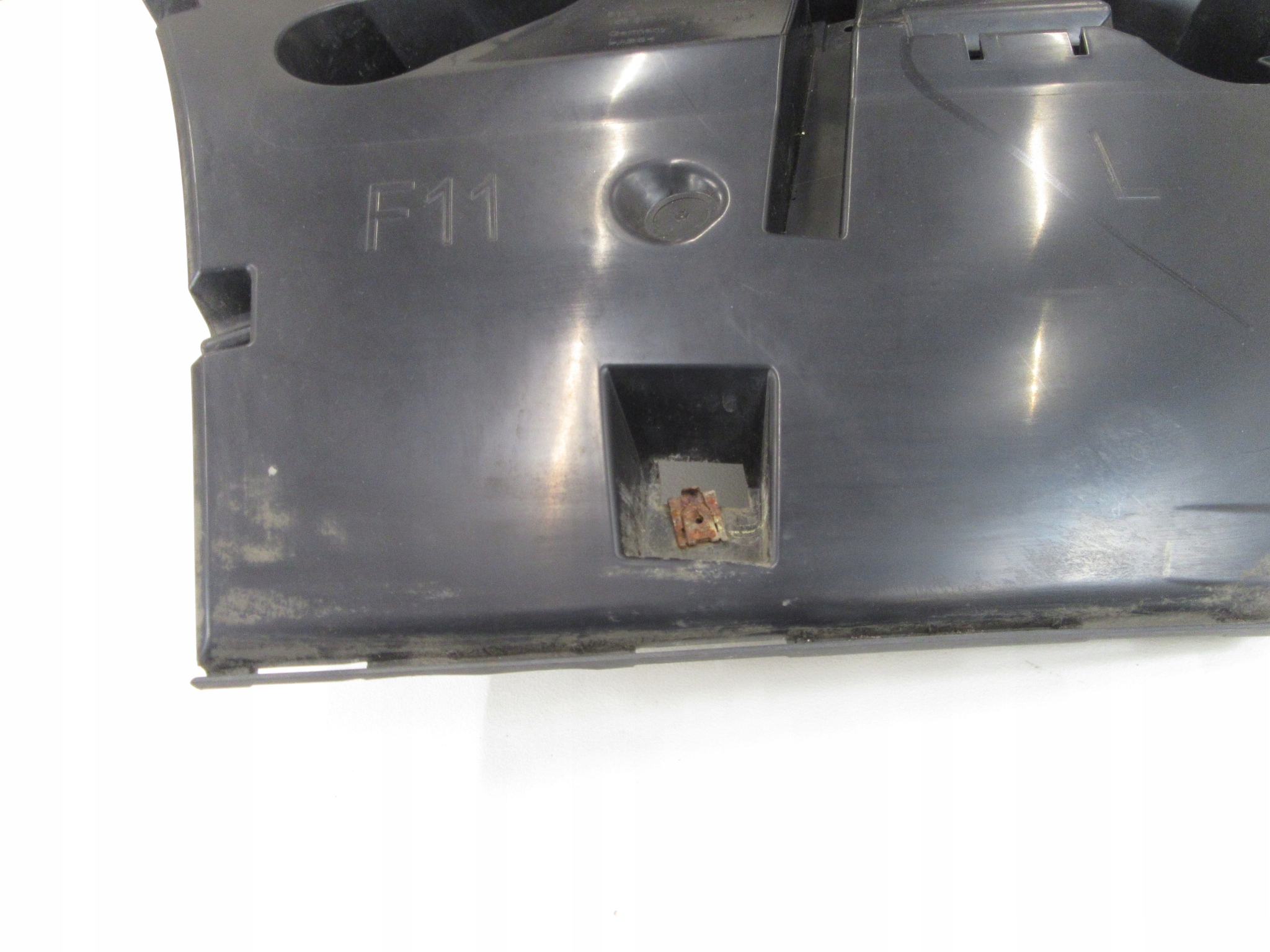 console bracket holder bumper bracket left rear part BMW F11 KOMBI