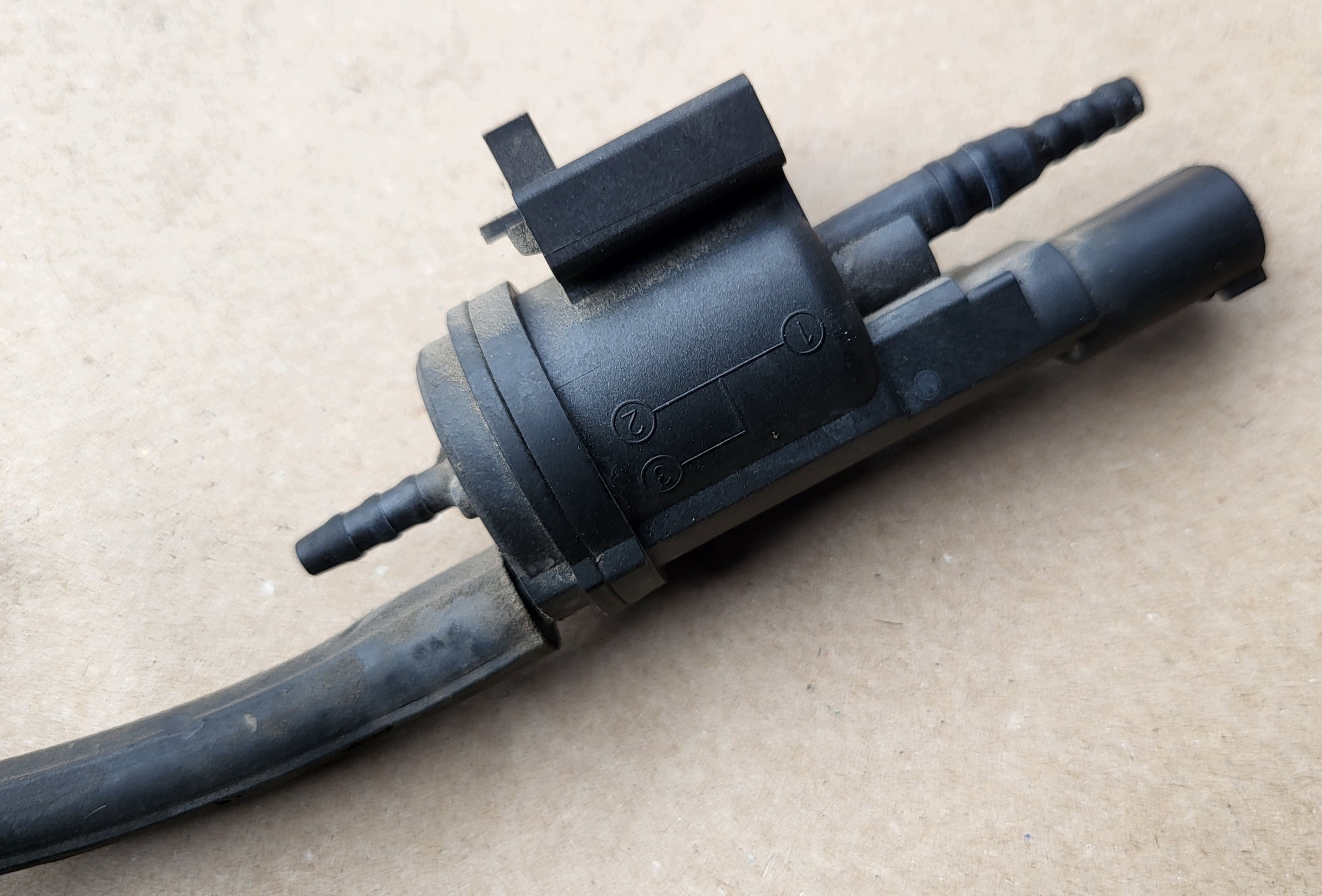 sensor sensor unterdruck schlauch MERCEDES-BENZ 0025401497 48B4365B00