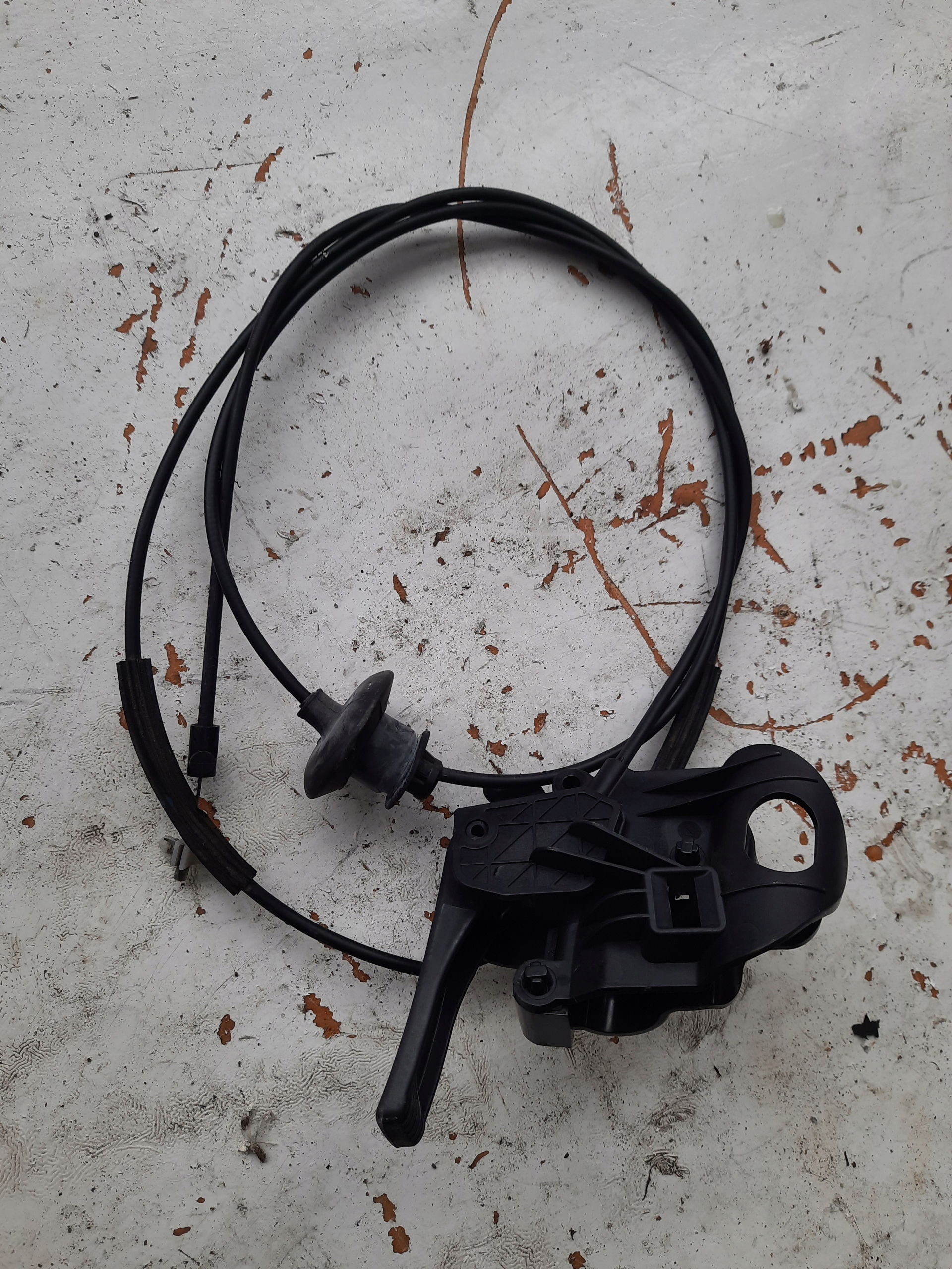 Peugeot 308 II T9 трос капота трос