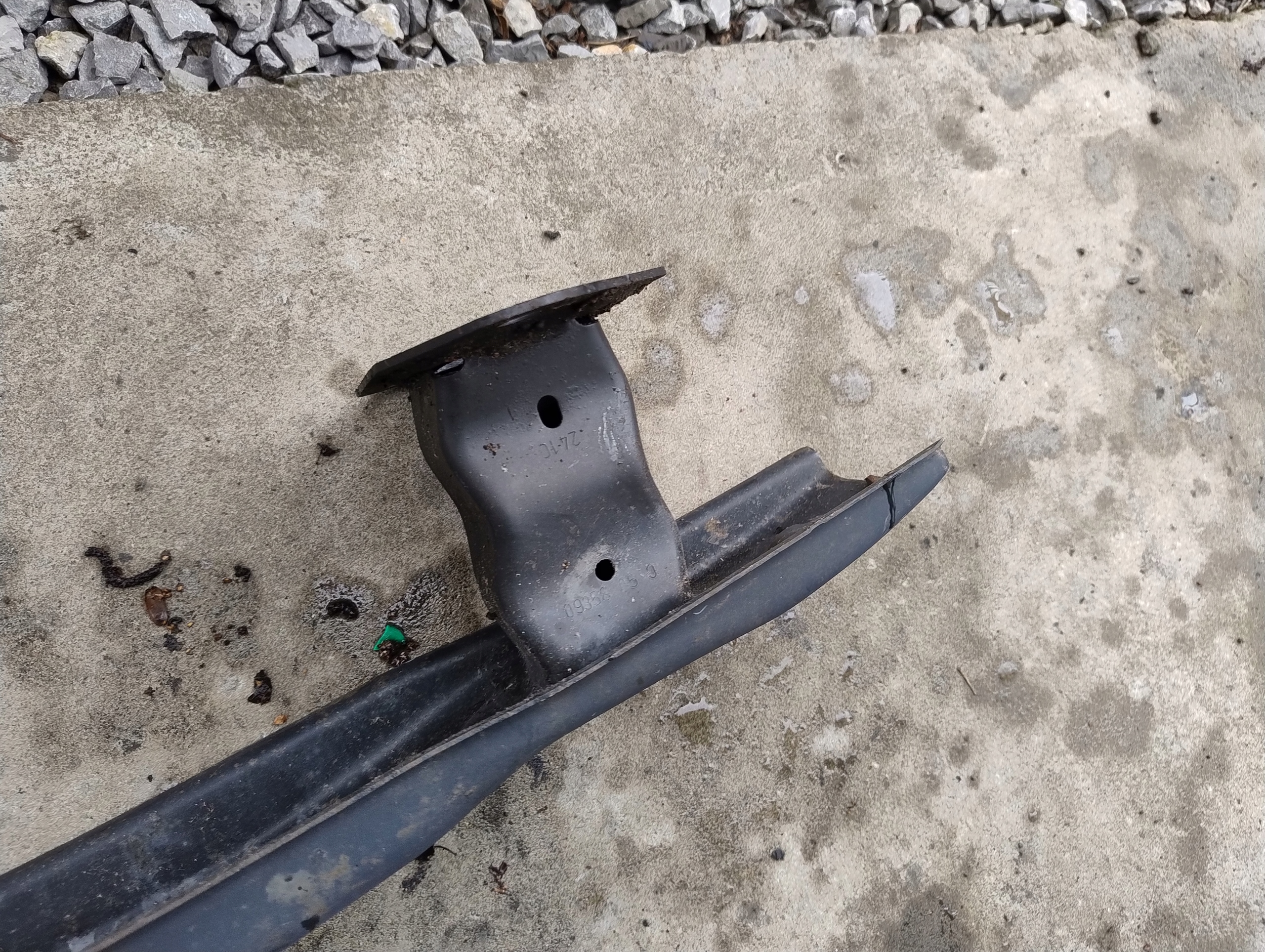 sider pillar of a bumper front RENAULT KANGOO 13