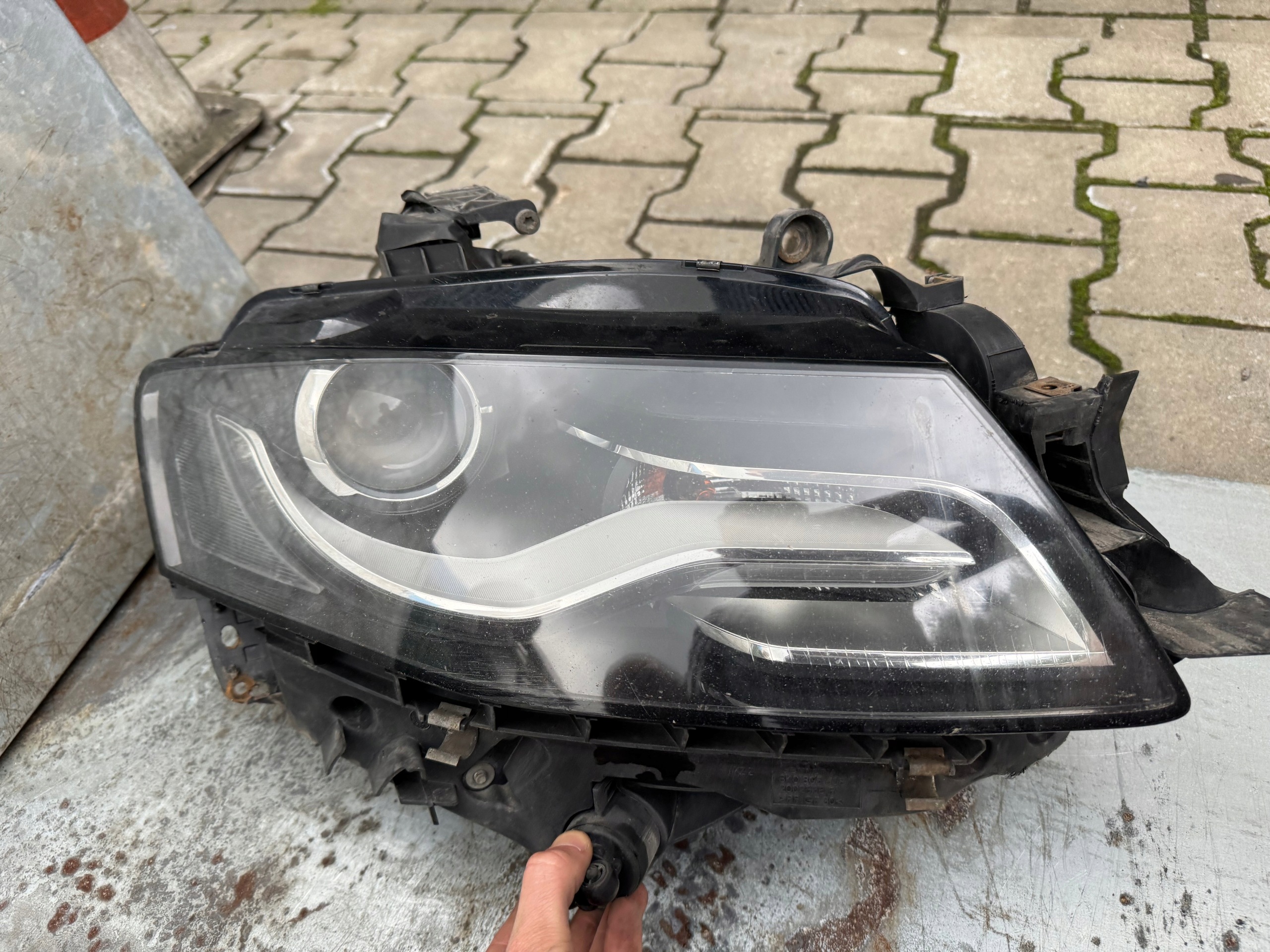 AUDI A4 B8 8K0 BI-XENON LED positioning right 8K0941004G light EU complete