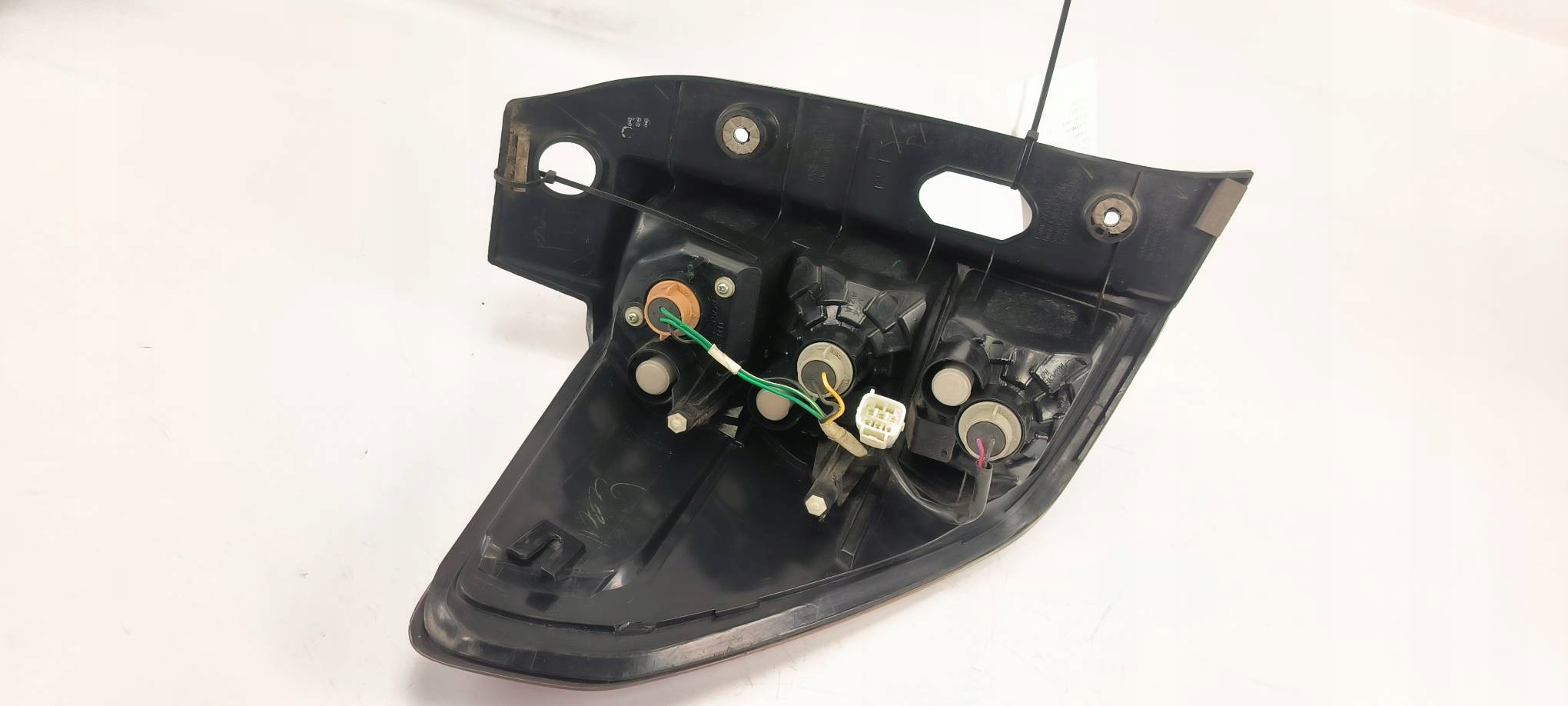 light left rear part 220-20046 SUBARU FORESTER