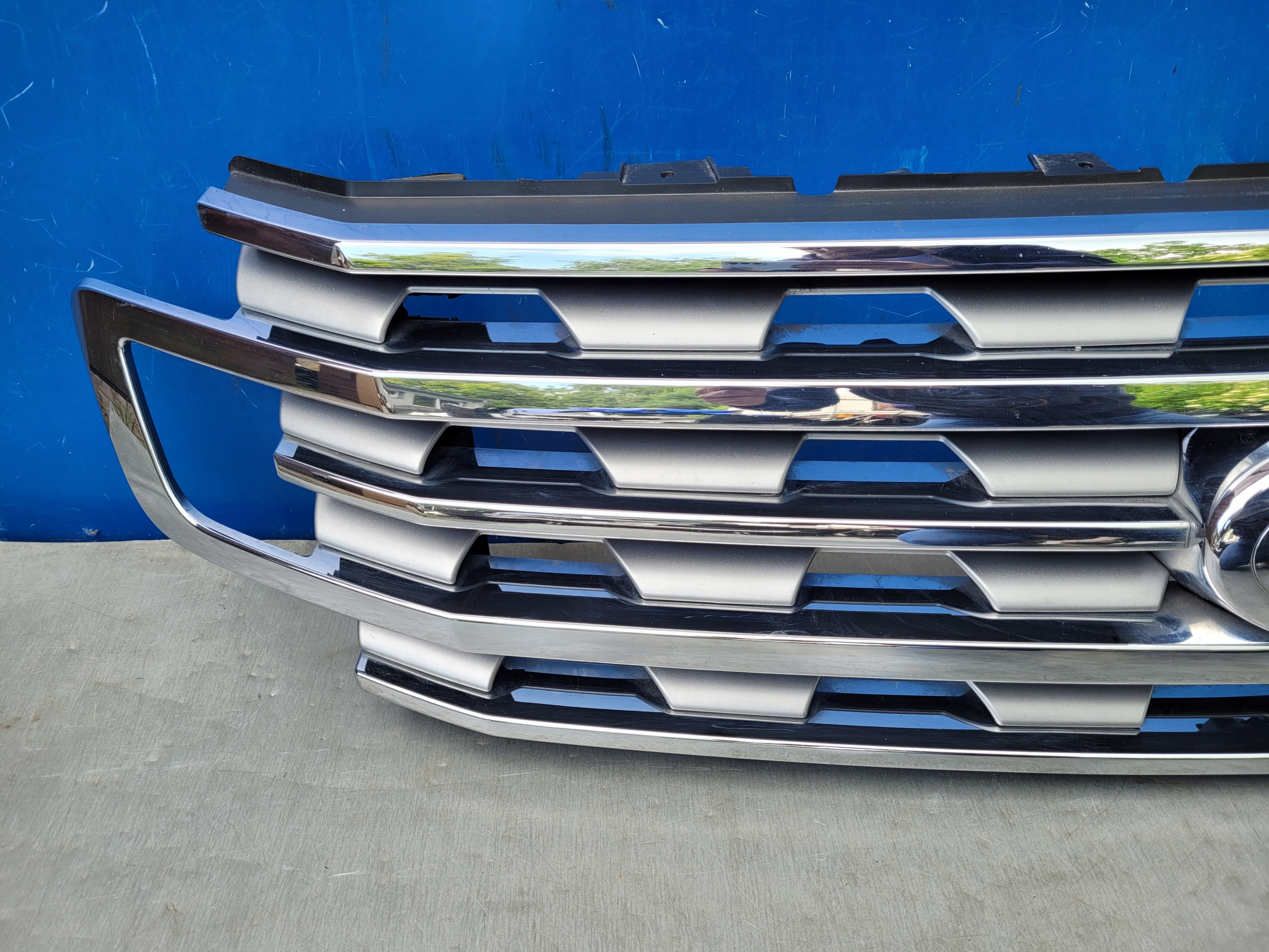 FORD EXPEDITION 2018-2021 18-21 решетка радиатора перед
