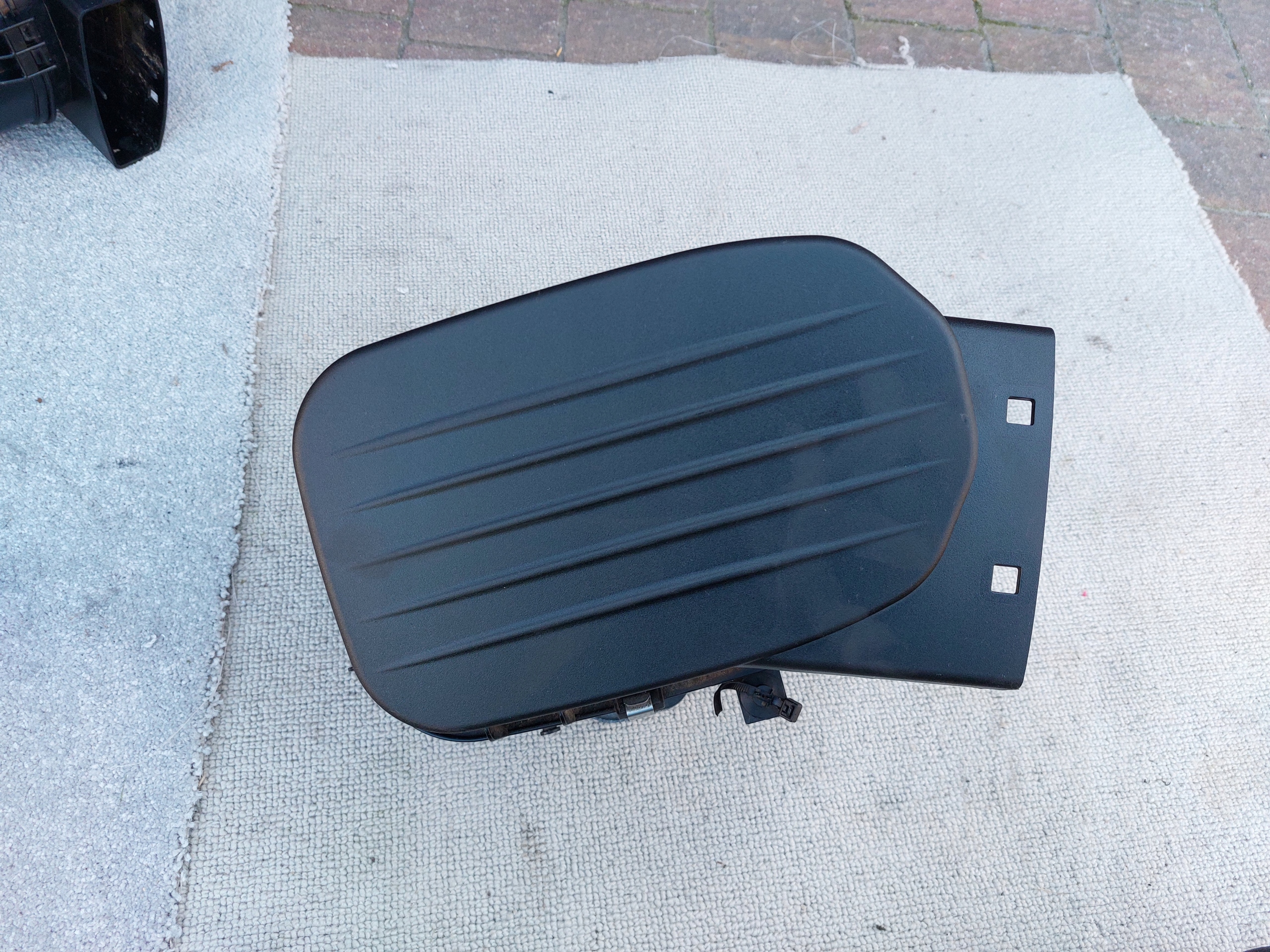 670001543 - КОРПУС ВОЗДУШНОГО ФИЛЬТРА ПРАВЫЙ GHIBLI III 3.0 B