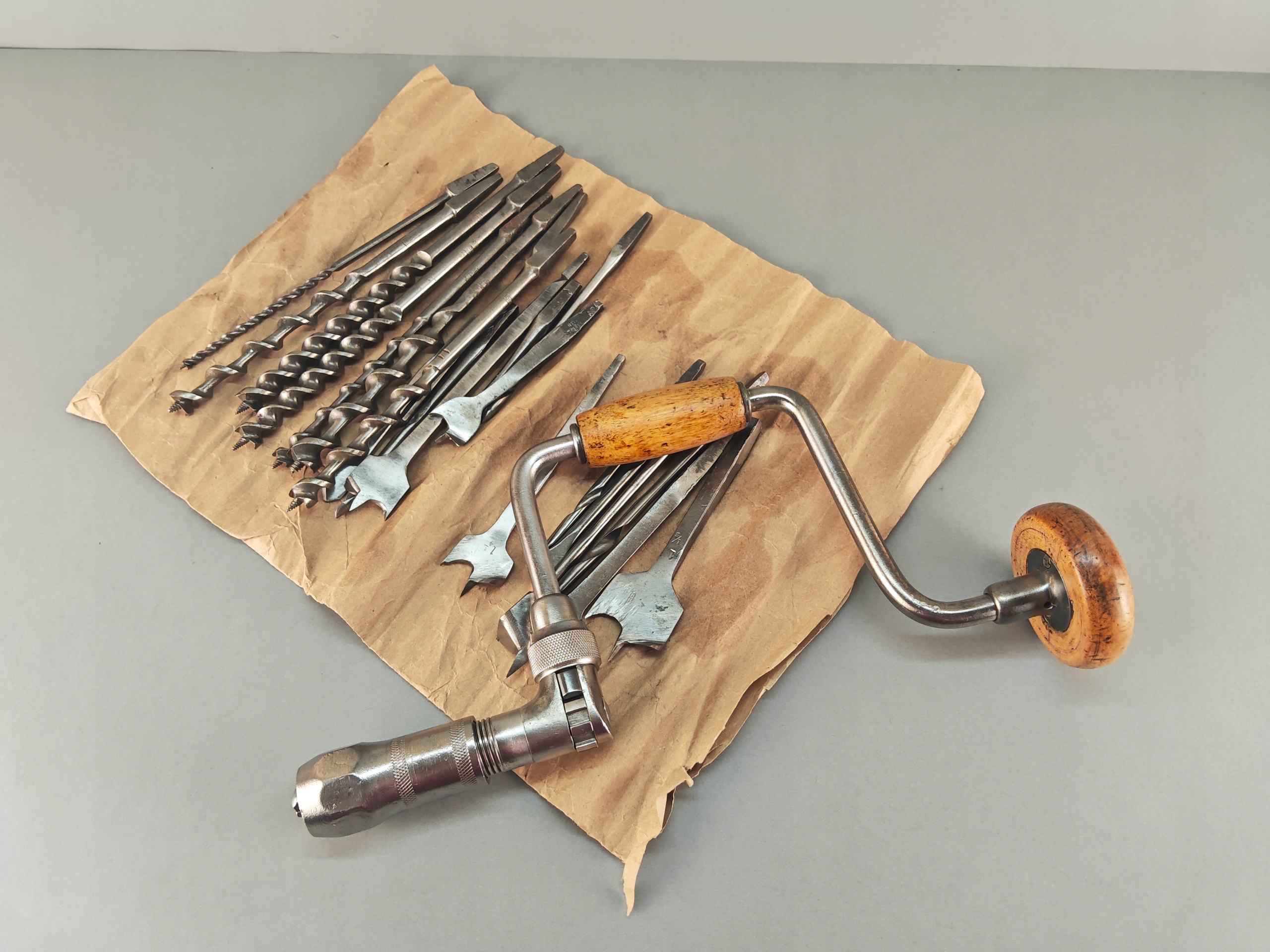 STARA SZWECKA WIERTARKA RĘCZNA + ŚWIDRY-WIERTŁA