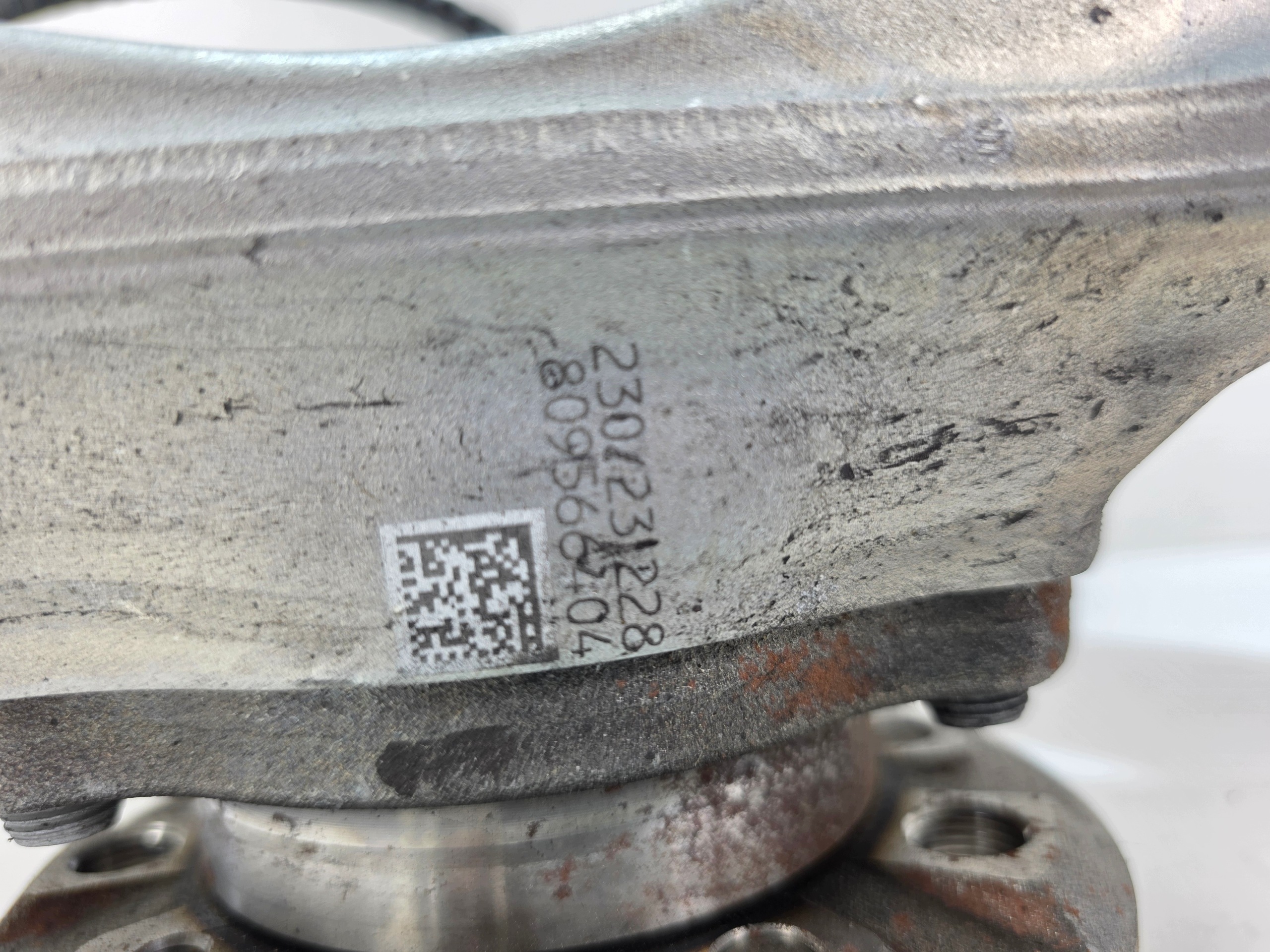 swing right front BMW M2 G87 M3 G80 M4 G82 8095664 8093712
