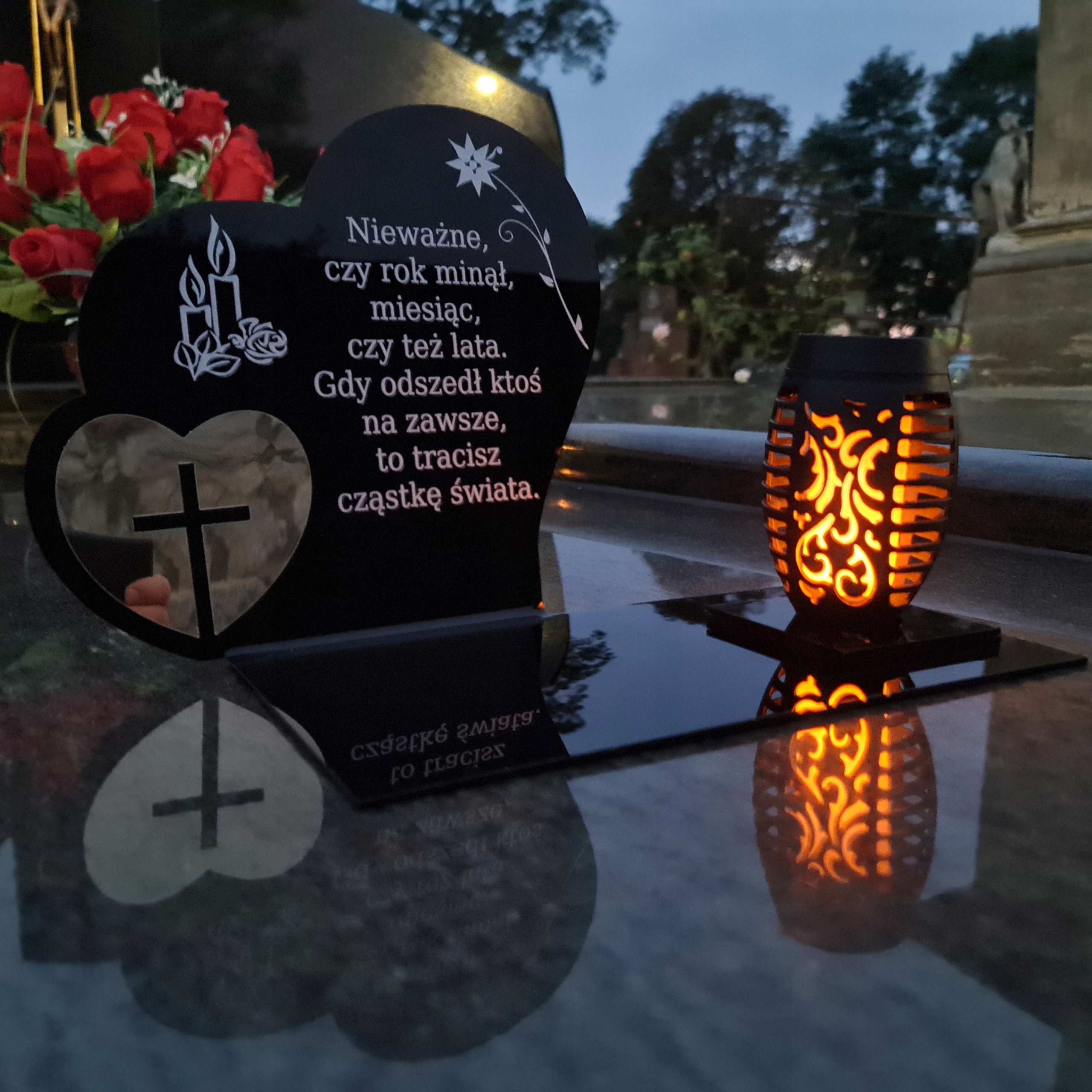 SOLARNY ZNICZ LED STATUETKA SERCE NA CMENTARZ GRÓB DUŻA Typ LED