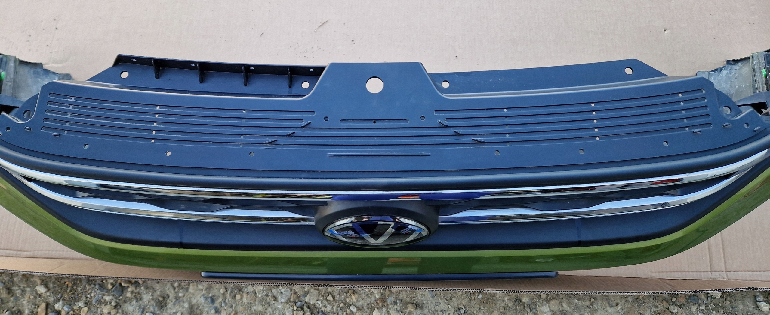 bumper VW TAIGO W colour LD6J PDCX4 complete as new original