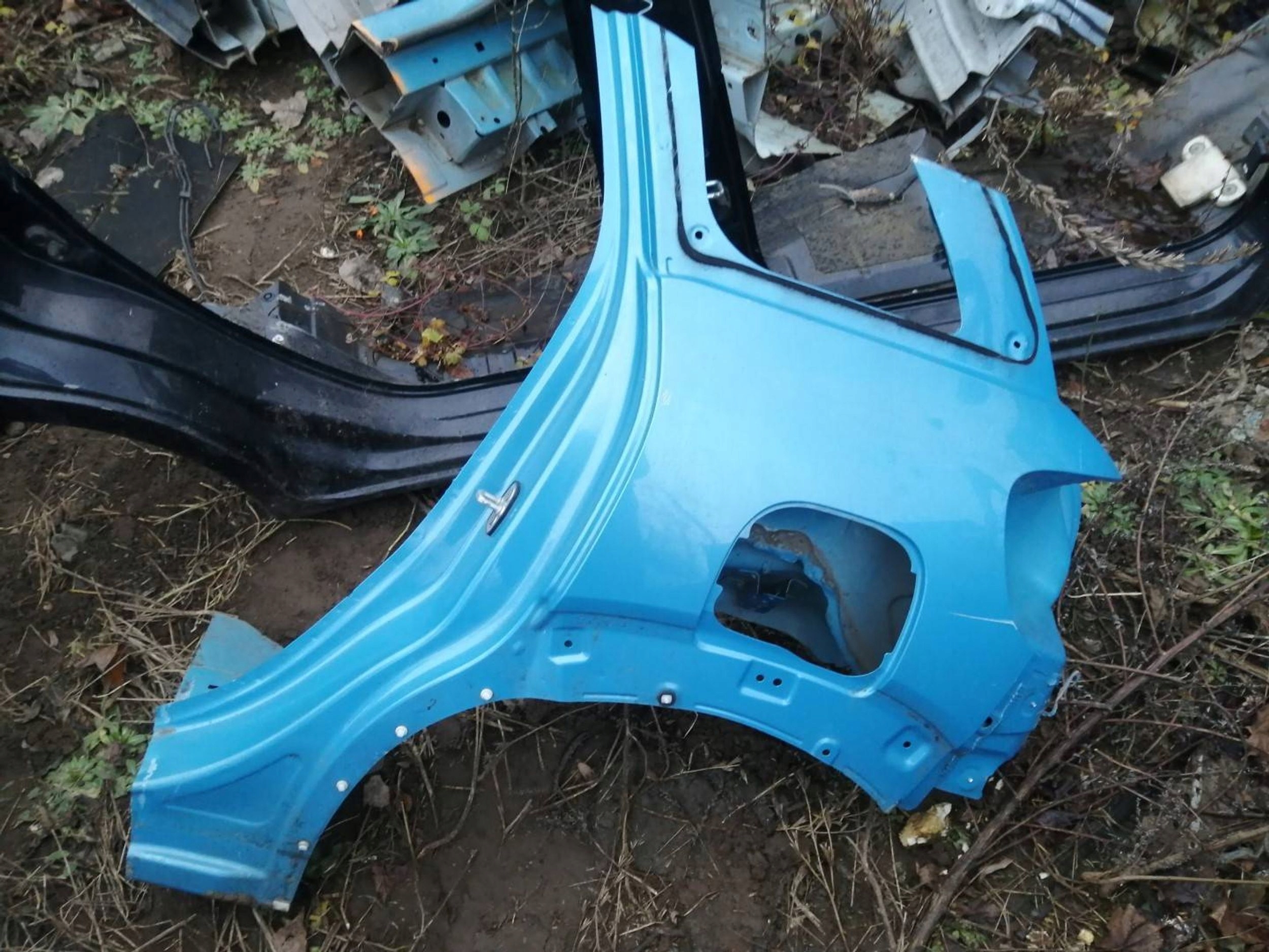 CITROEN C3 AIRCROSS ĆWIARTKA BŁOTNIK LEWY TYŁ