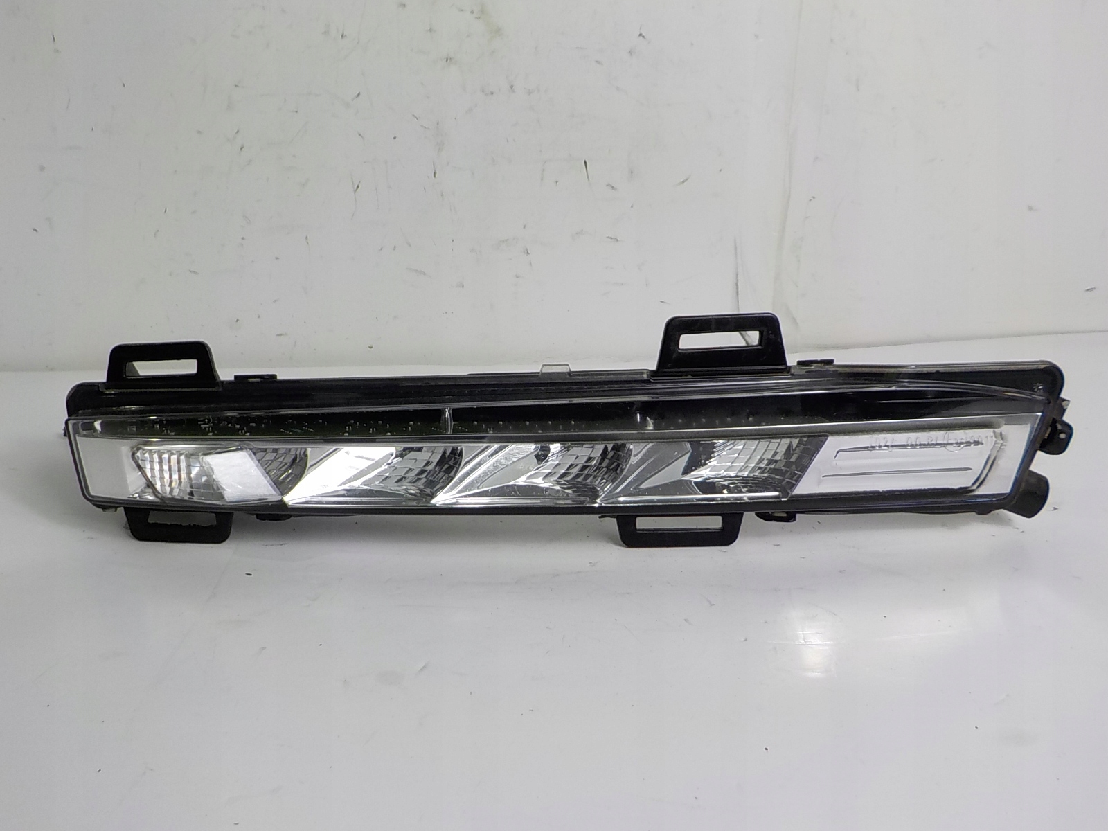 FORD S-MAX and MK1 LIFT fog light left light moulding LED DRL