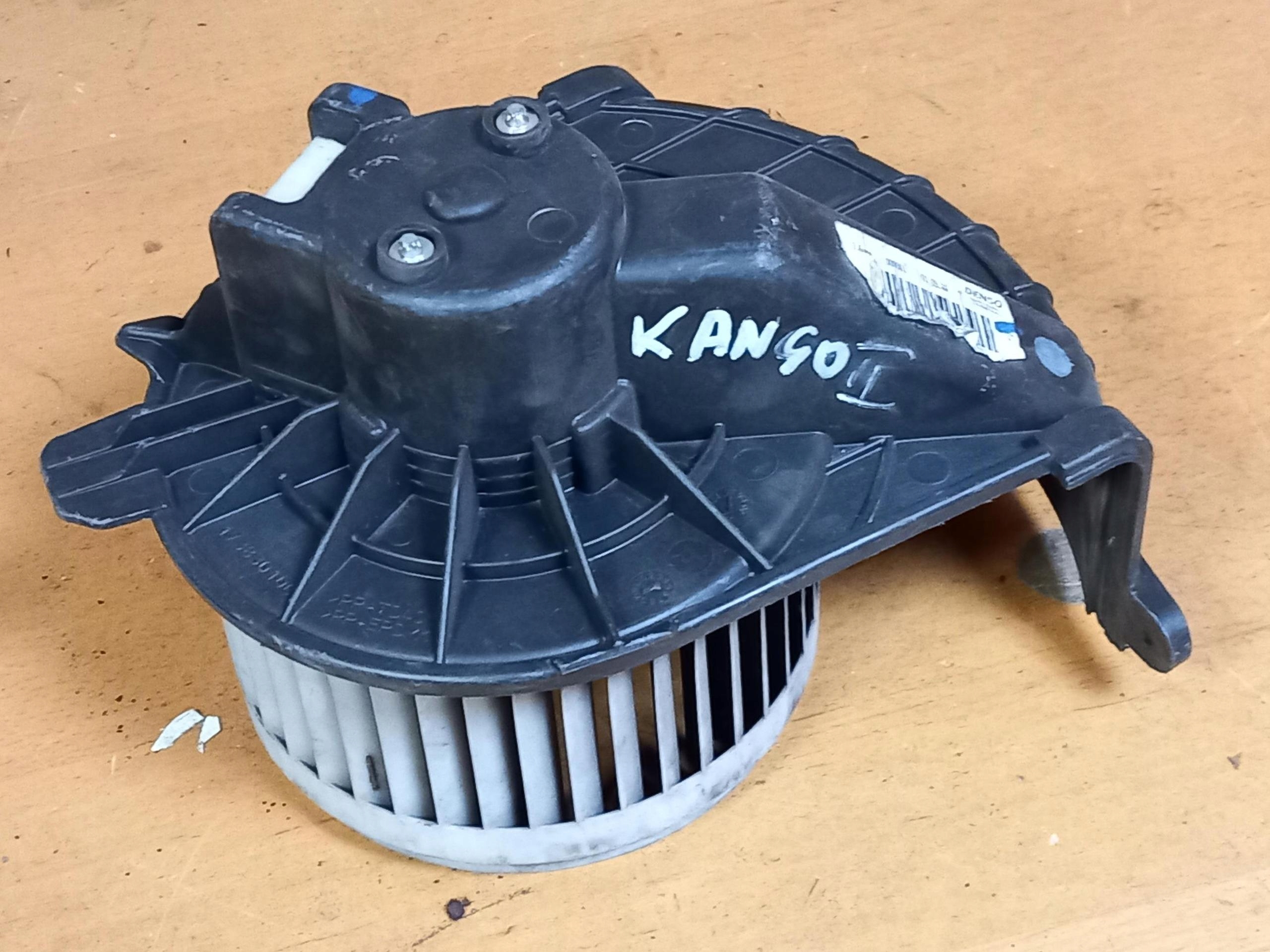 ventilátor tOPENÍ topení RENAULT KANGOO II 173830100 08-21
