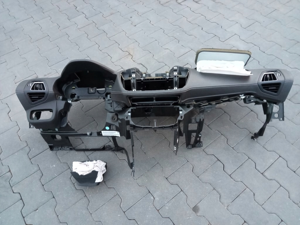 FORD KUGA Mk2 РЕСТАЙЛІНГ ВІГНАЛЬНИЙ 2017-19r.- Панель приладів подушки після пострілу