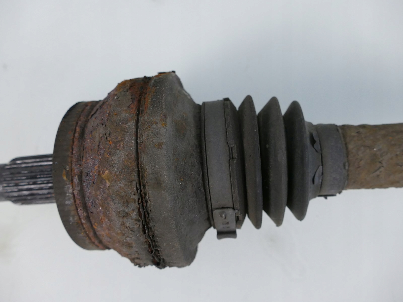 MERCEDES S W221 3.5 B semi-axis right rear part right rear