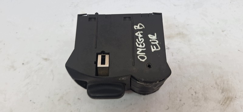 interruttore luci OPEL OMEGA B 90460591