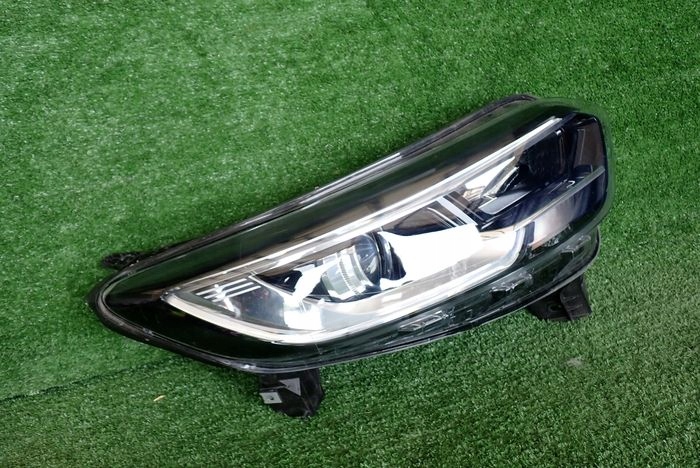 RENAULT KADJAR 16- reflektor right light right