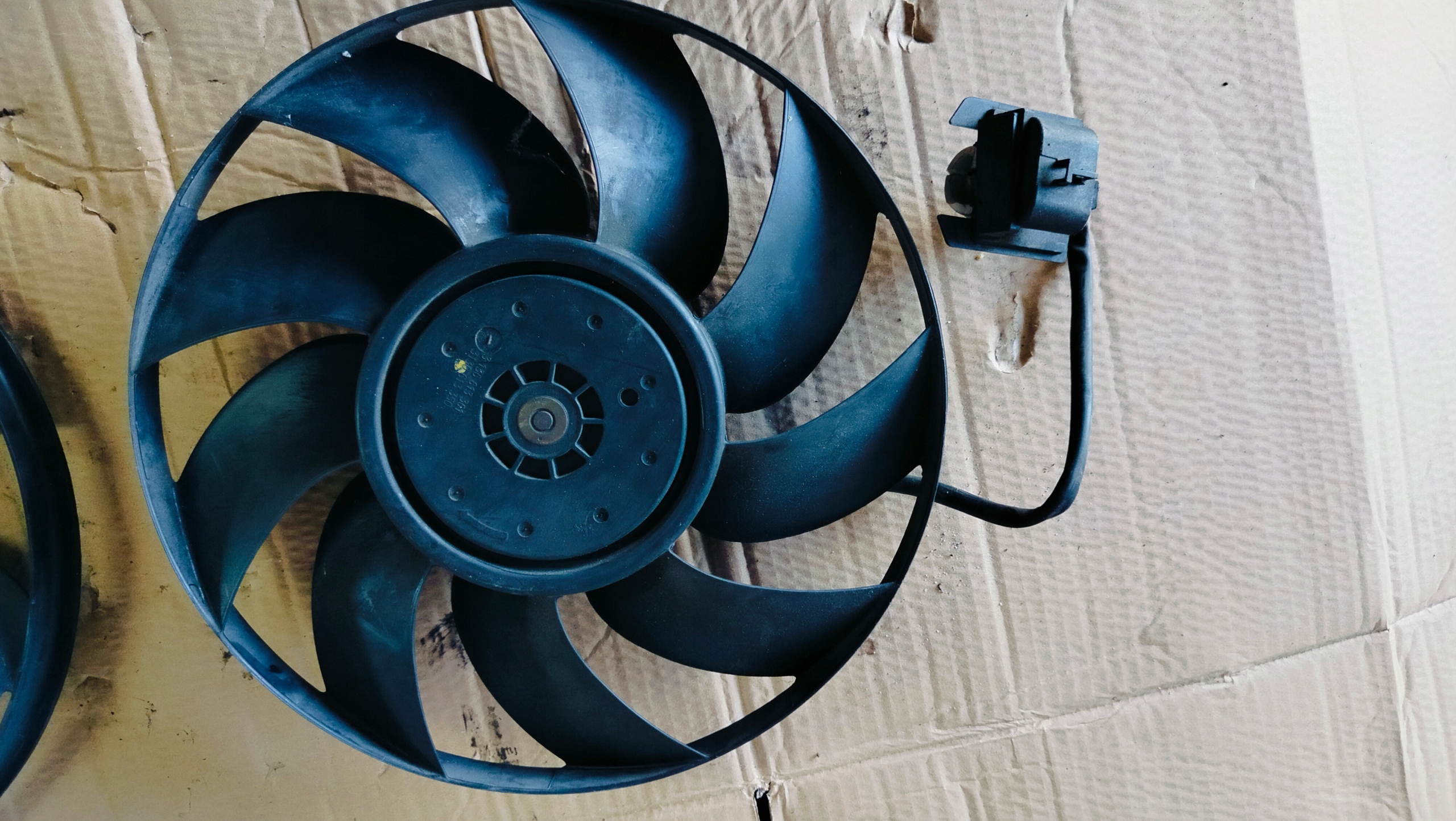 ventylátory ventilátor chladiče CHEVROLET CRUZE 2.0 VCDI