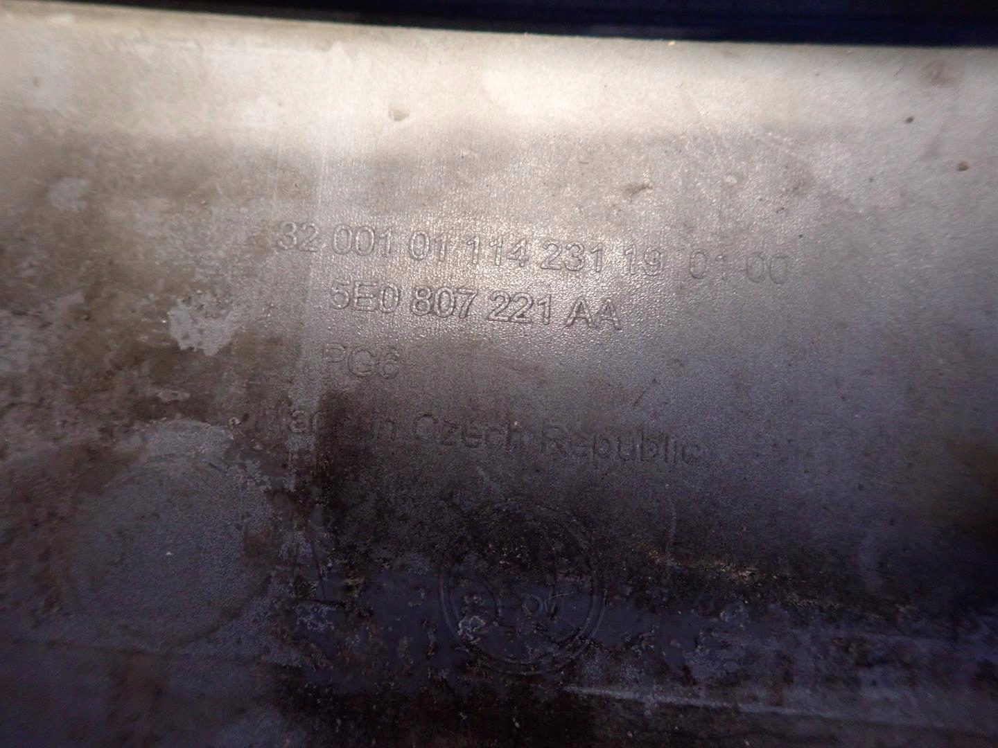 bumper front front SKODA OCTAVIA III RS LIFT 2016- 5E0807221AA