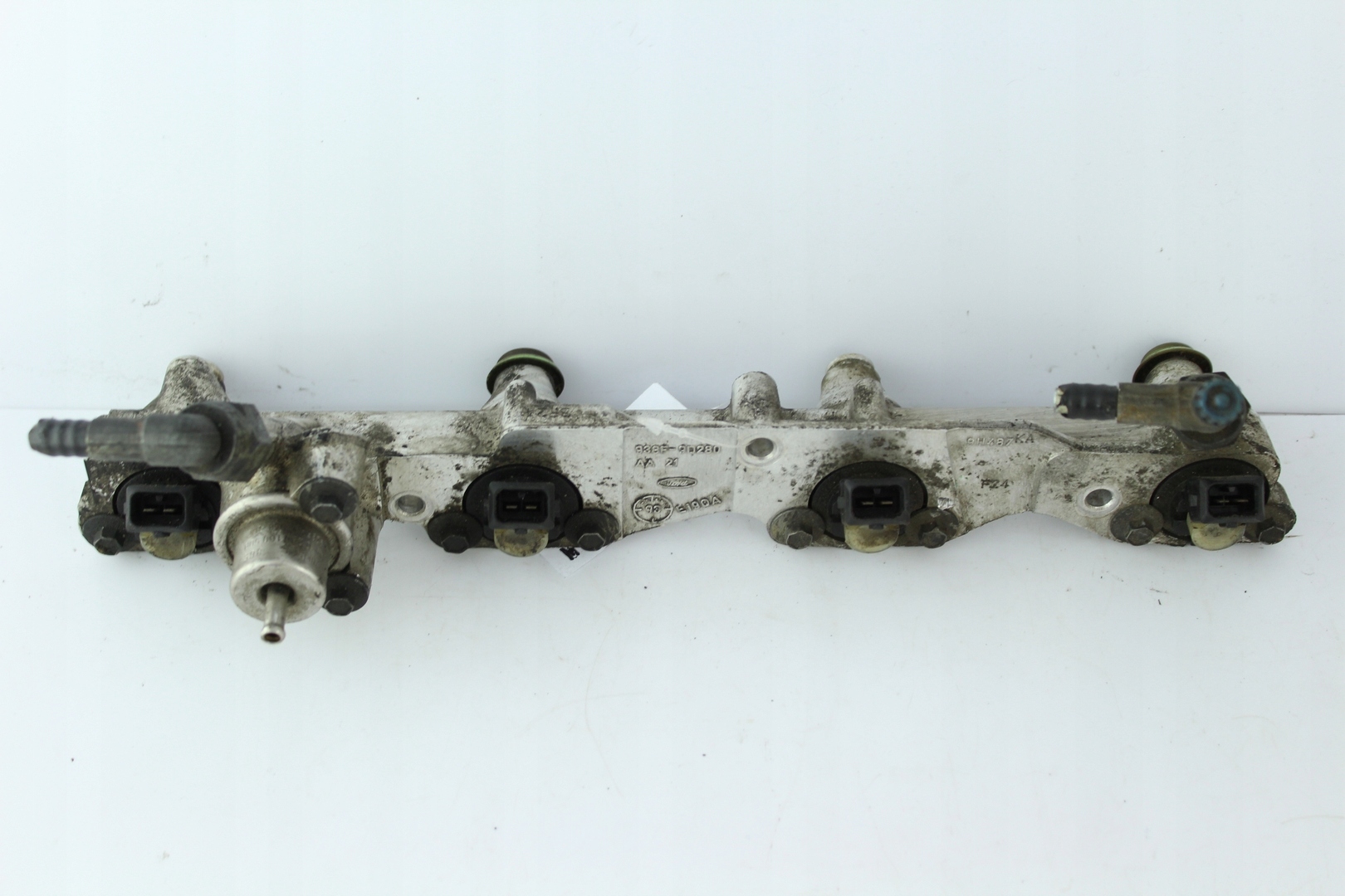 Rampe injection FORD 938F9D280AA FORD