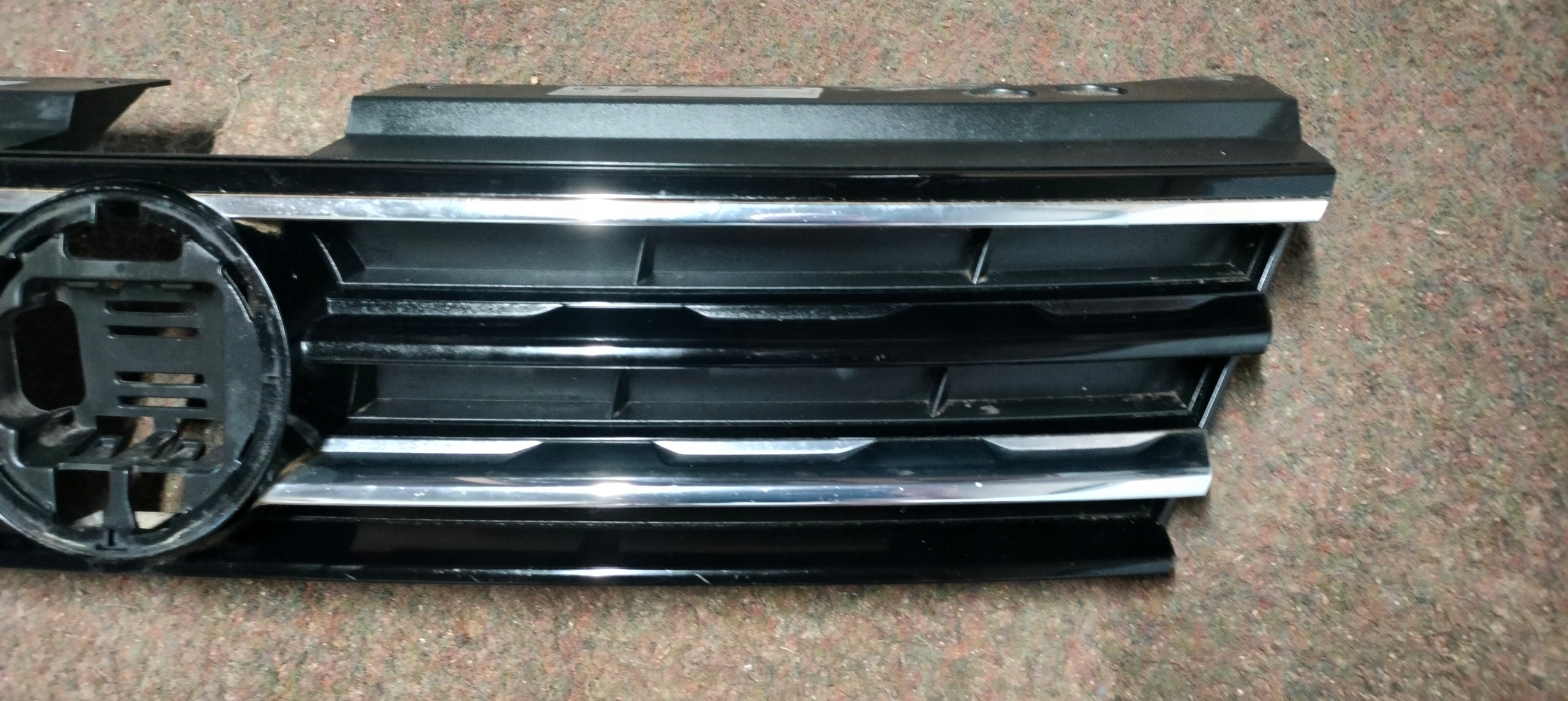 VW Tiguan Kühlergrill FRONTGRILL Kühlergitter 5NA853653A - Thumbnail 2