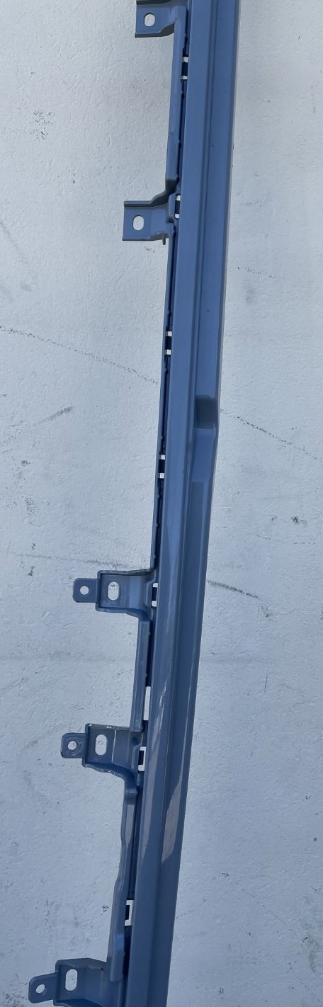 LPA382 BMW 7 I7 G70 22- m-packet moulding threshold right 9880328
