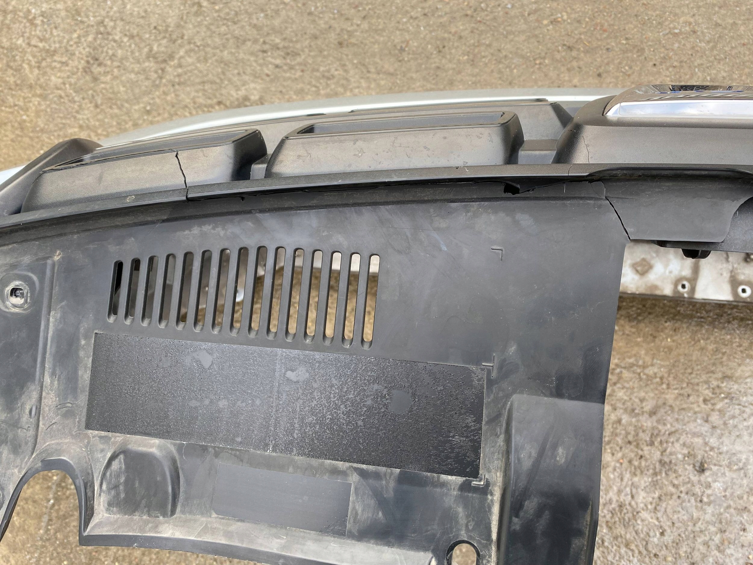 DACIA SANDERO II LIFT bumper front front SKORUPA