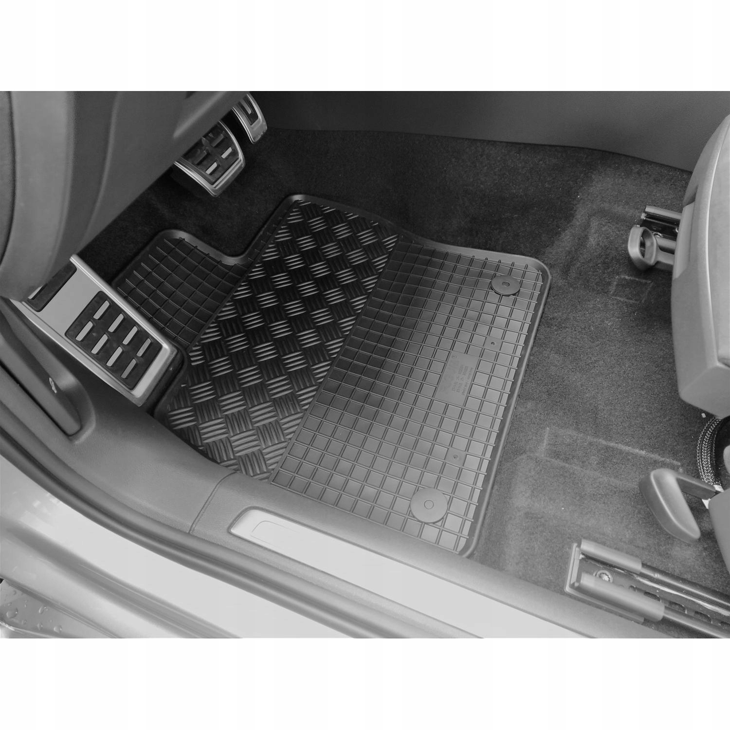 Zestaw dywaników do VW Arteon Sedan od 2017 / od 2020 Kolor czarny