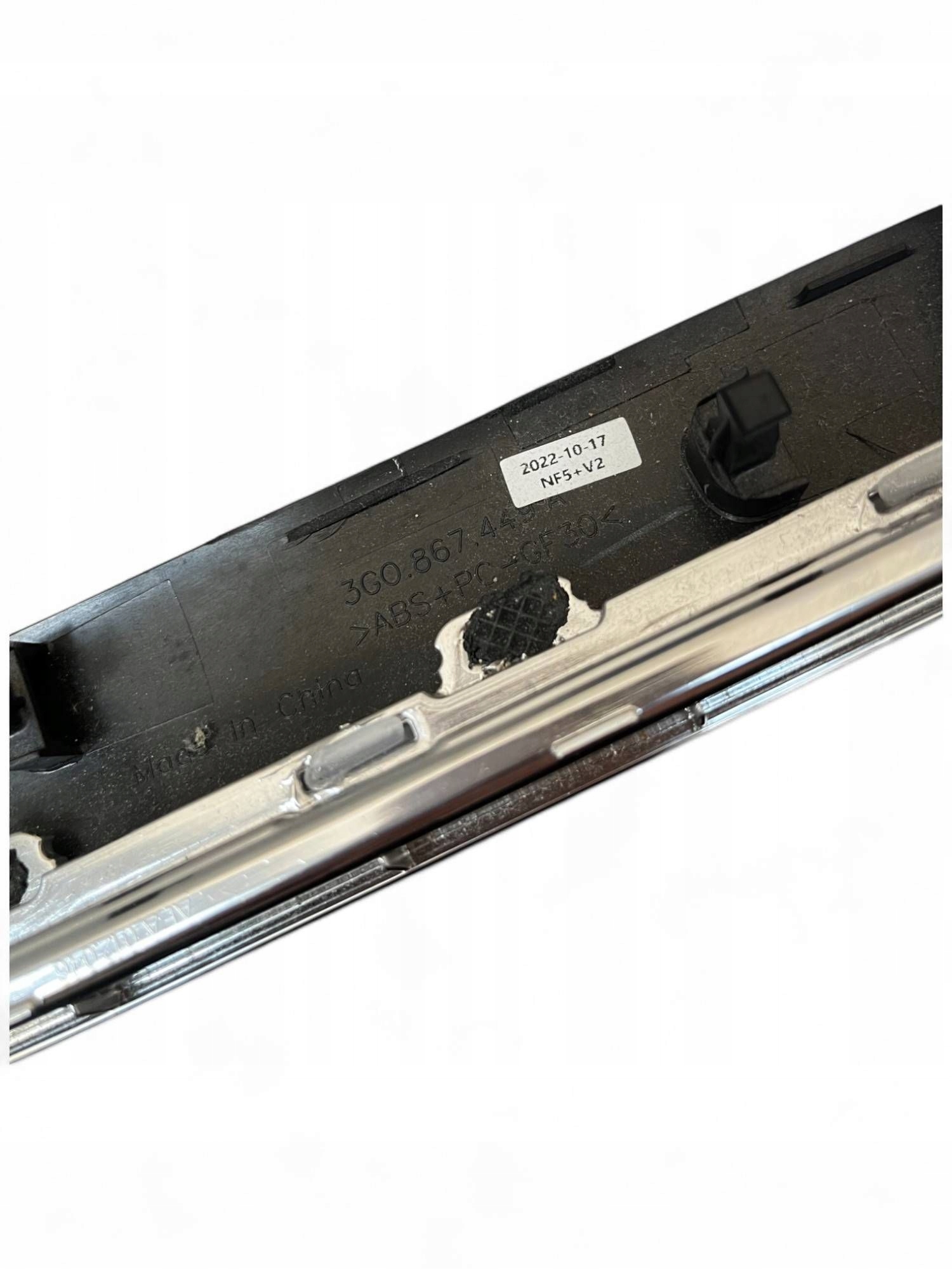 vw PASSAT B8 ручка двери молдинг левая зад 3G0867449A