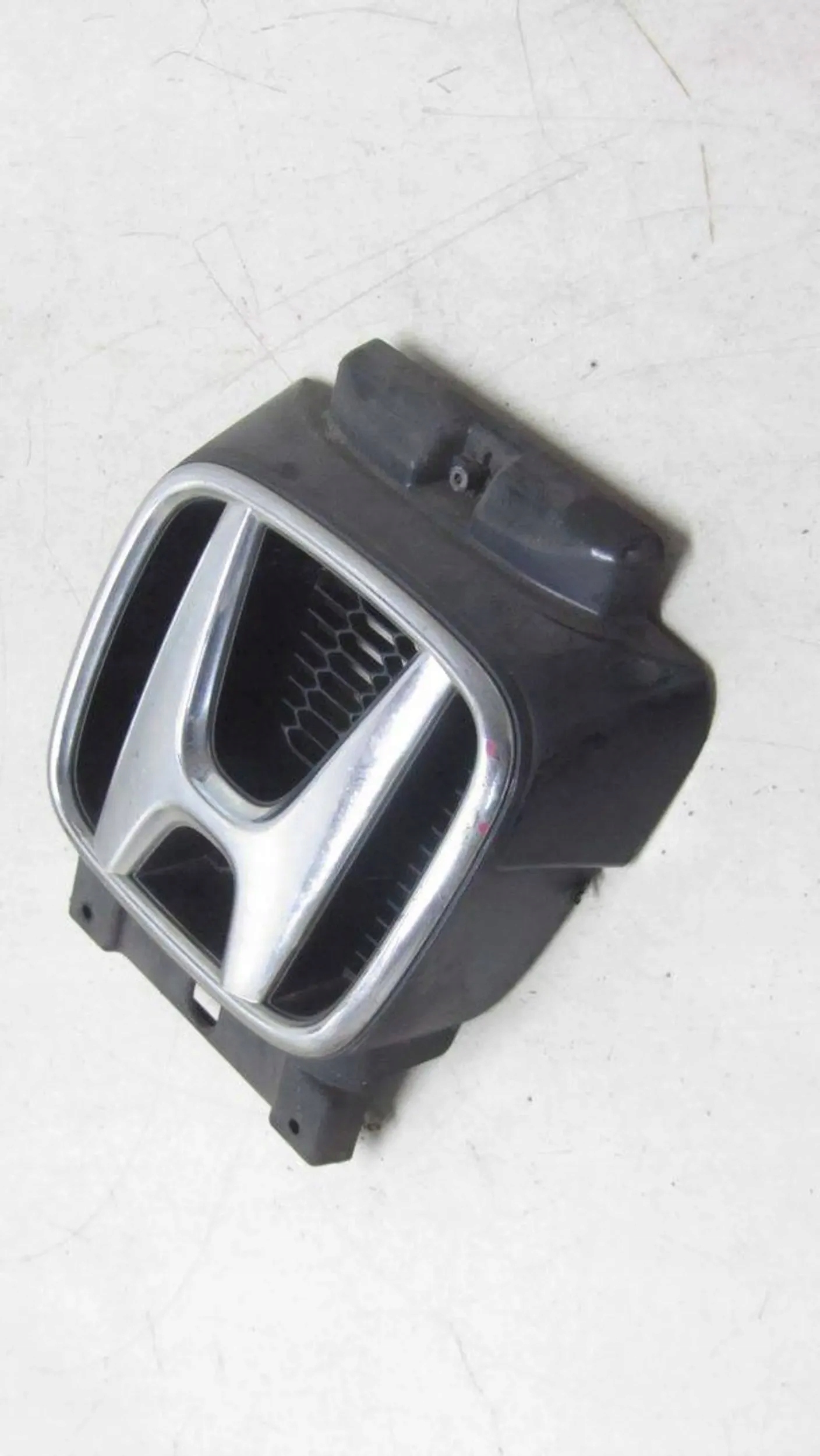 HONDA CR-V IV EMBLEMAT ZNACZEK LOGO 71126-T1G-G010-M1 Numer katalogowy części 71126-T1G-G010-M1