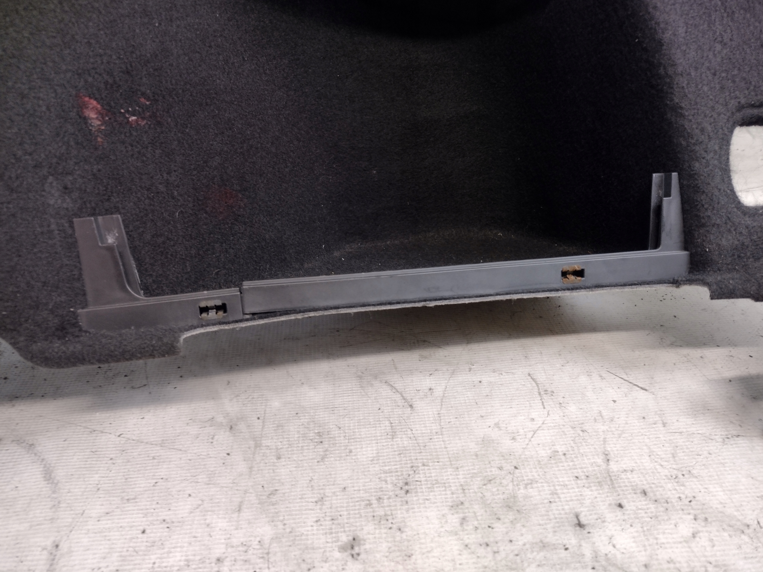 boot upholstery right Volkswagen Passat B8 kombi 3G9867428