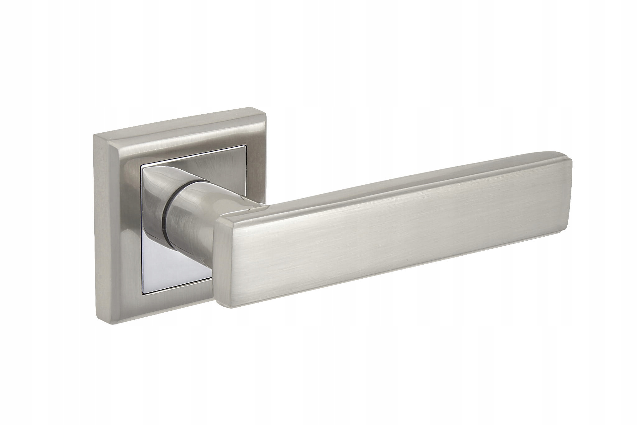 

JETTA-klamki na kwadratowej rozecie, nikiel chrom