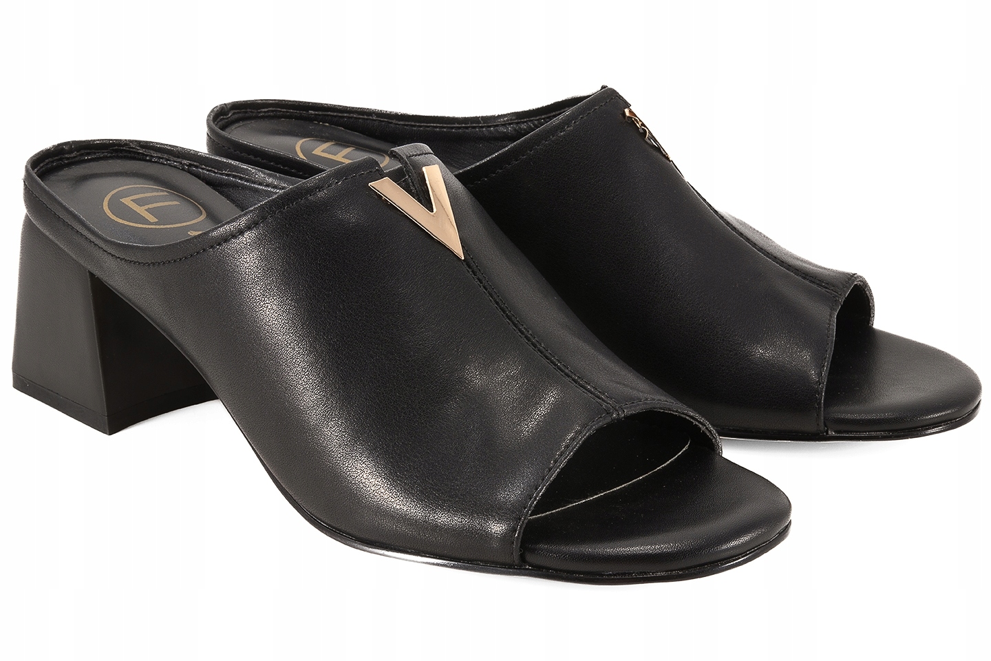 Filippo DK3728 Kožené Nazouváky Na Podpatku černé 39 Černá