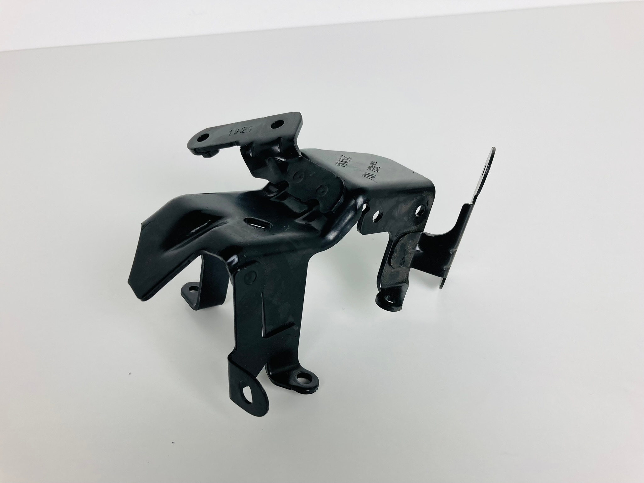 OPEL ASTRA K V holder bracket 55487482
