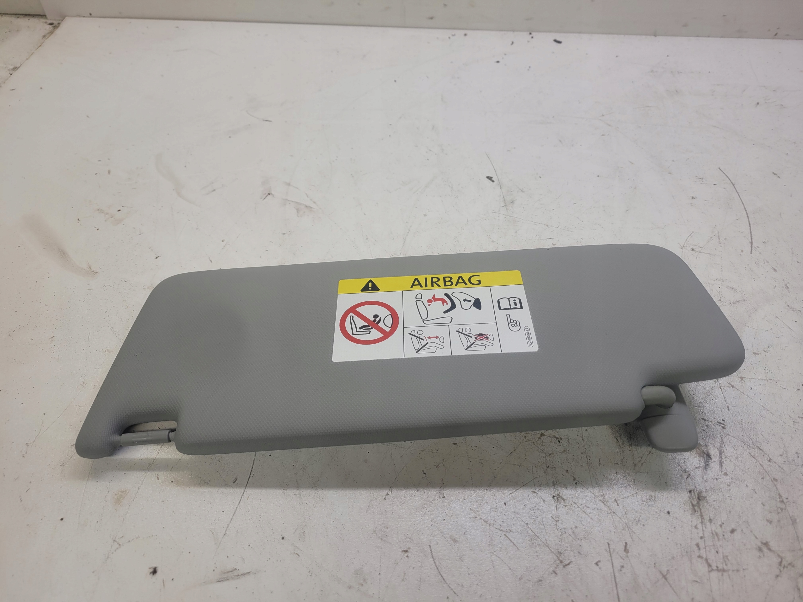 Blende Abdeckung PRZECIWSLONECZNA AUDI A4 B9 A5 8W0857552G EA7